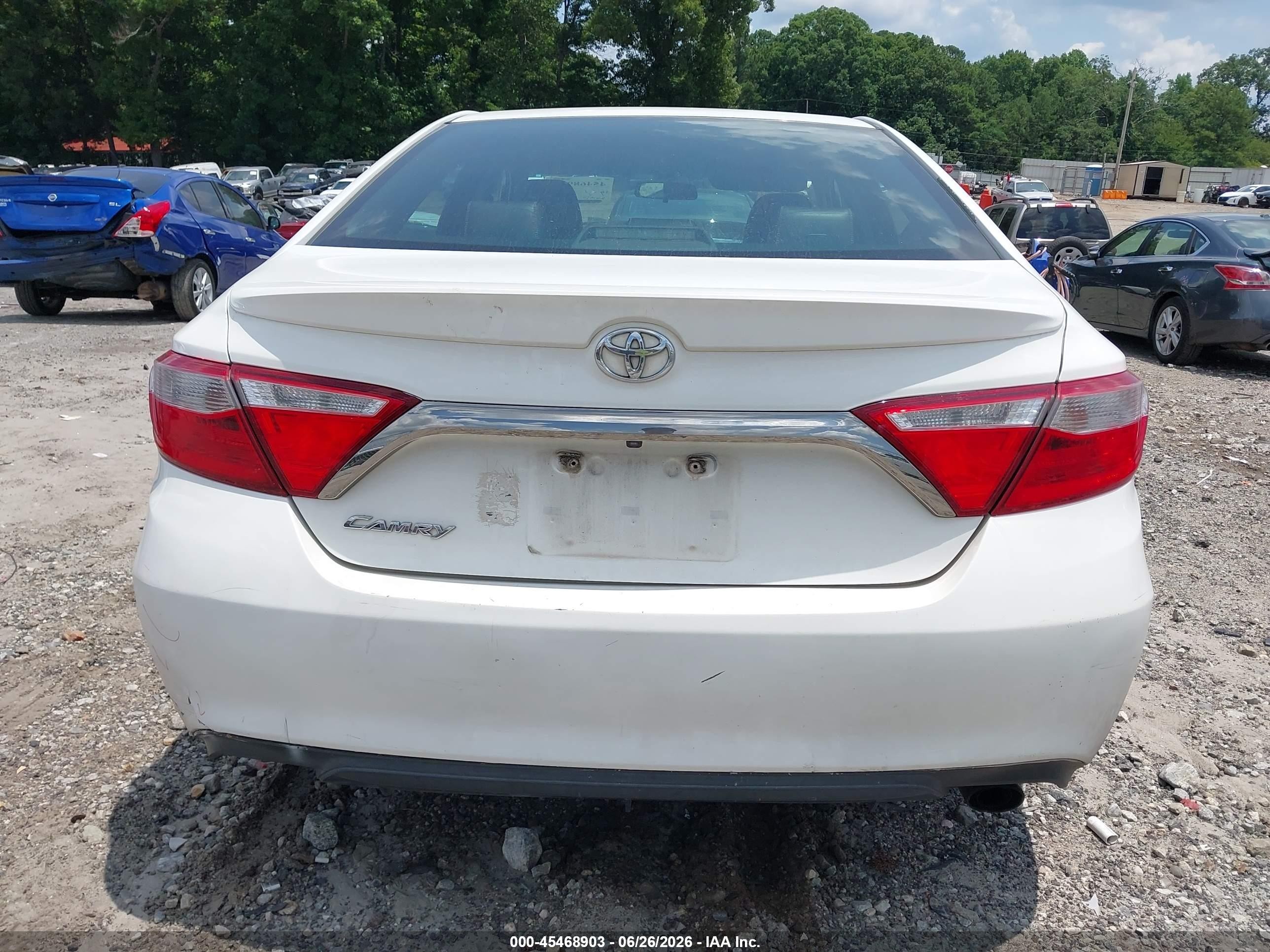 2015 Toyota Camry Se White vin: 4T1BF1FKXFU031789