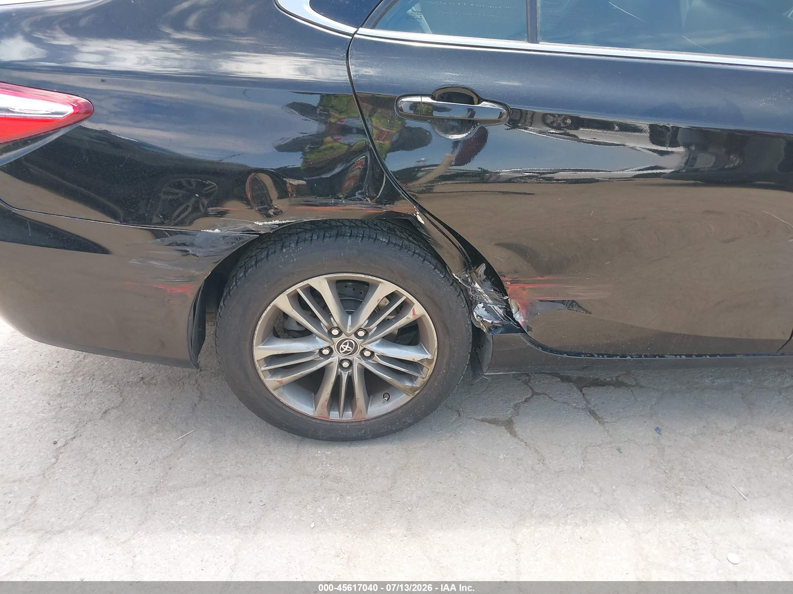 2015 Toyota Camry Se Черный vin: 4T1BF1FKXFU033672