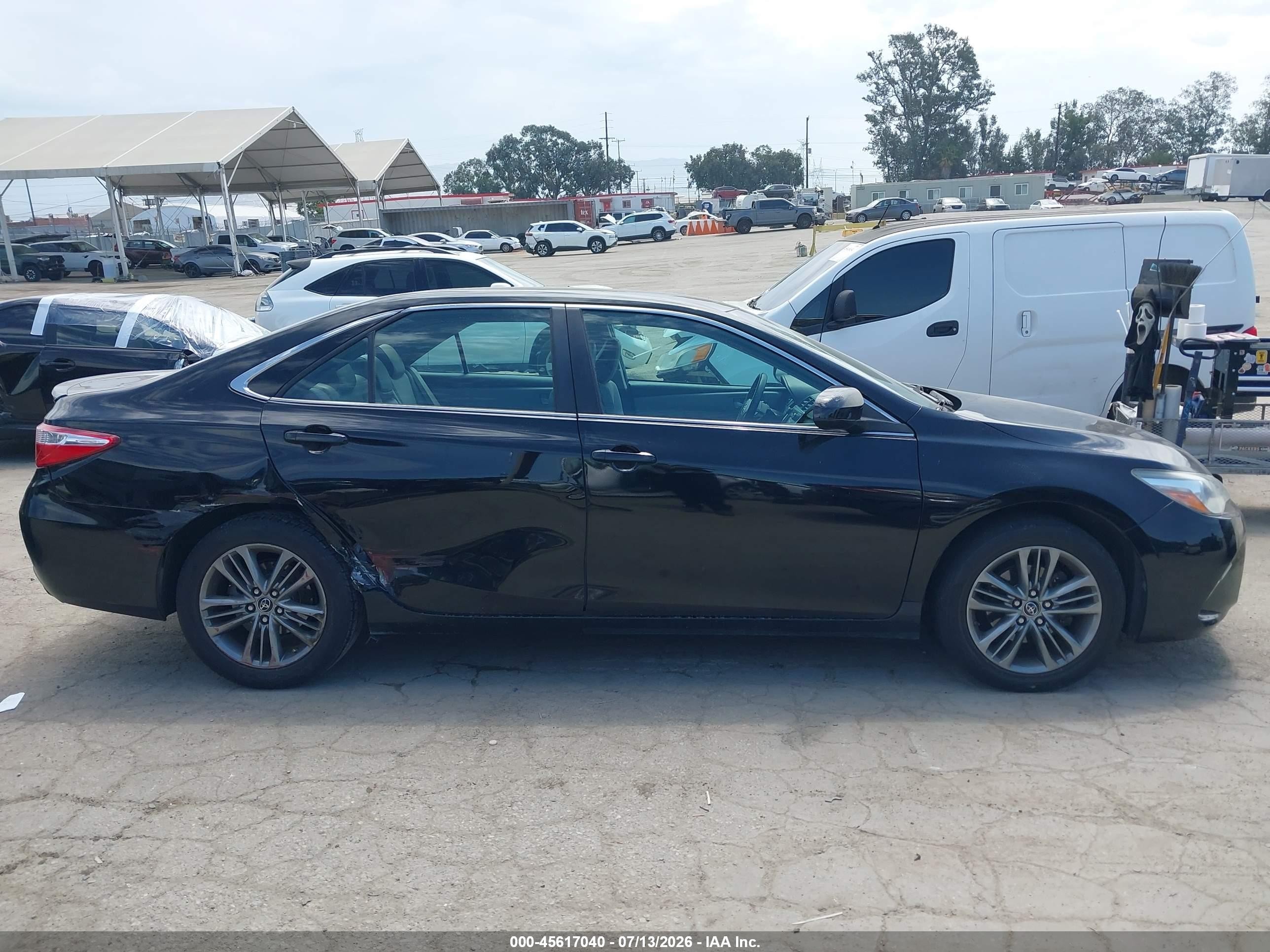 2015 Toyota Camry Se Черный vin: 4T1BF1FKXFU033672