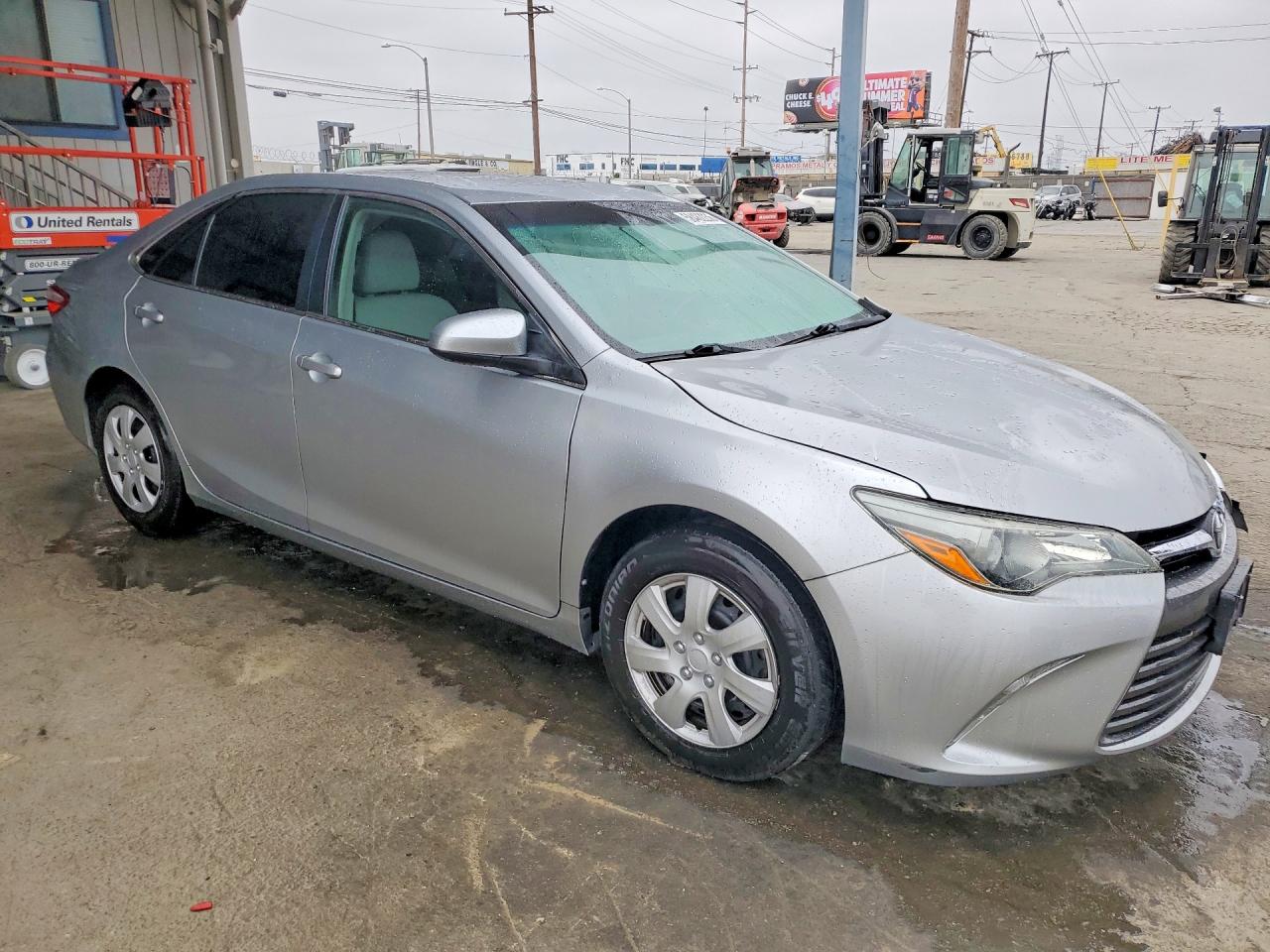 2015 Toyota Camry Le Silver vin: 4T1BF1FKXFU074867