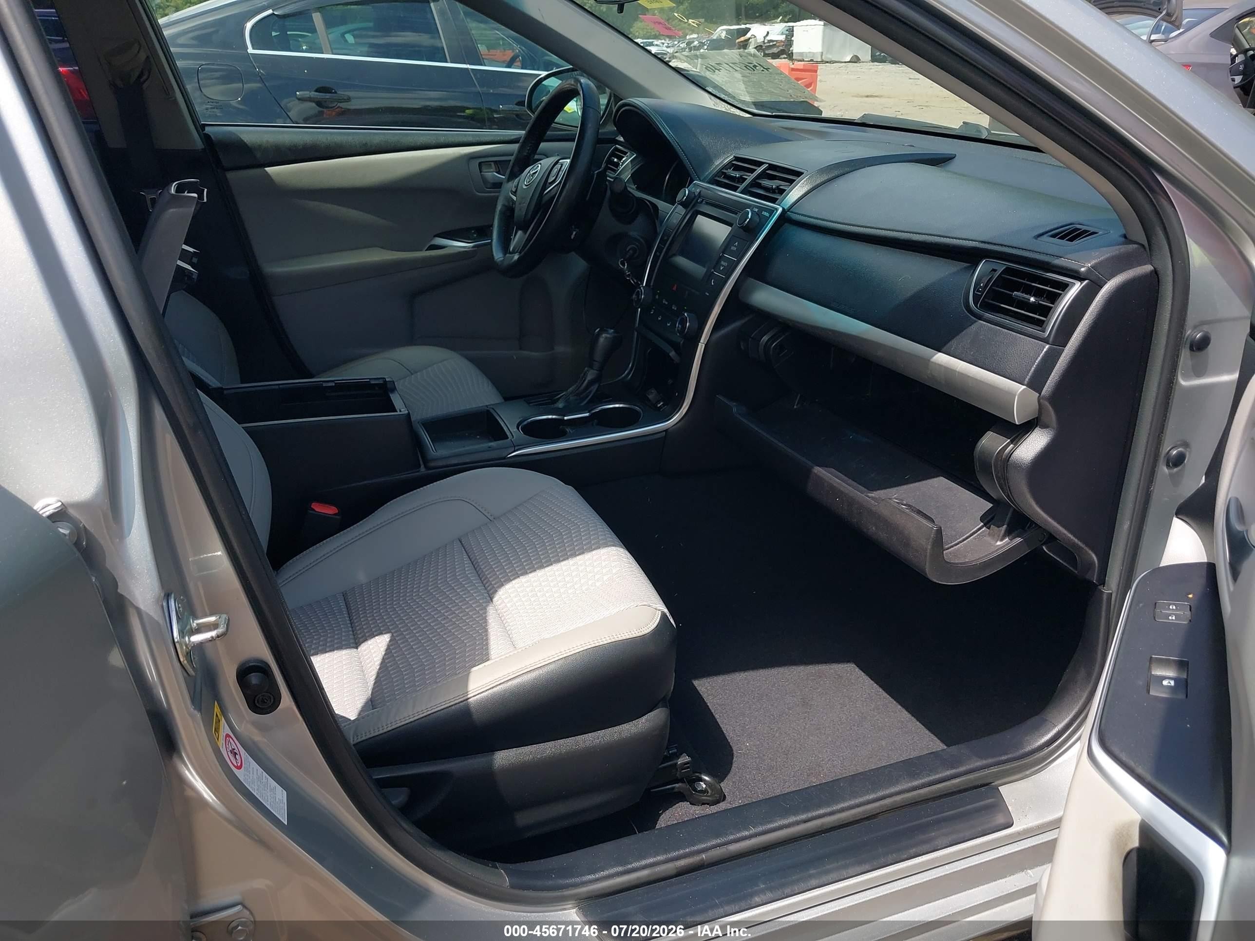 2015 Toyota Camry Se Silver vin: 4T1BF1FKXFU079681