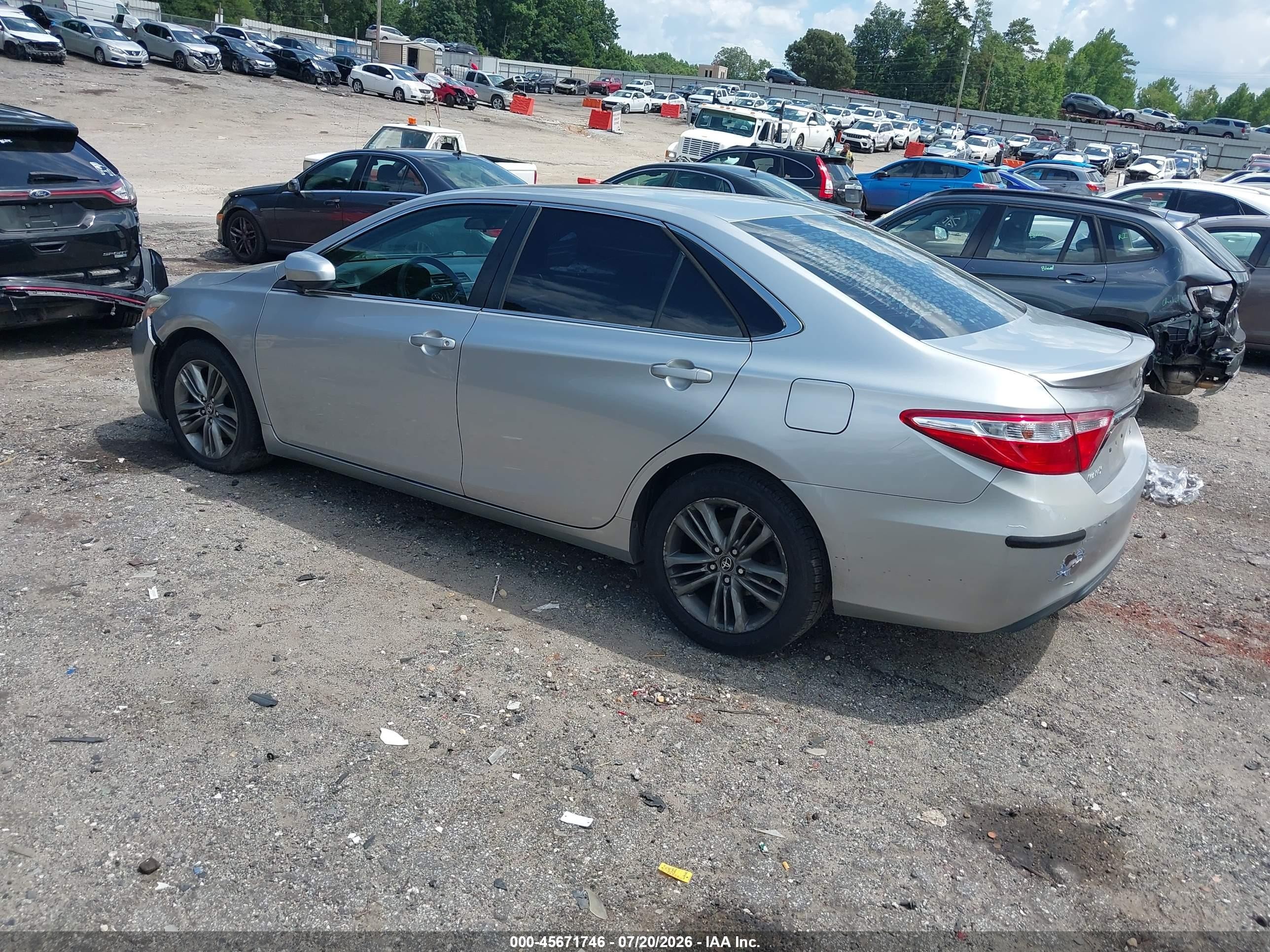2015 Toyota Camry Se Silver vin: 4T1BF1FKXFU079681