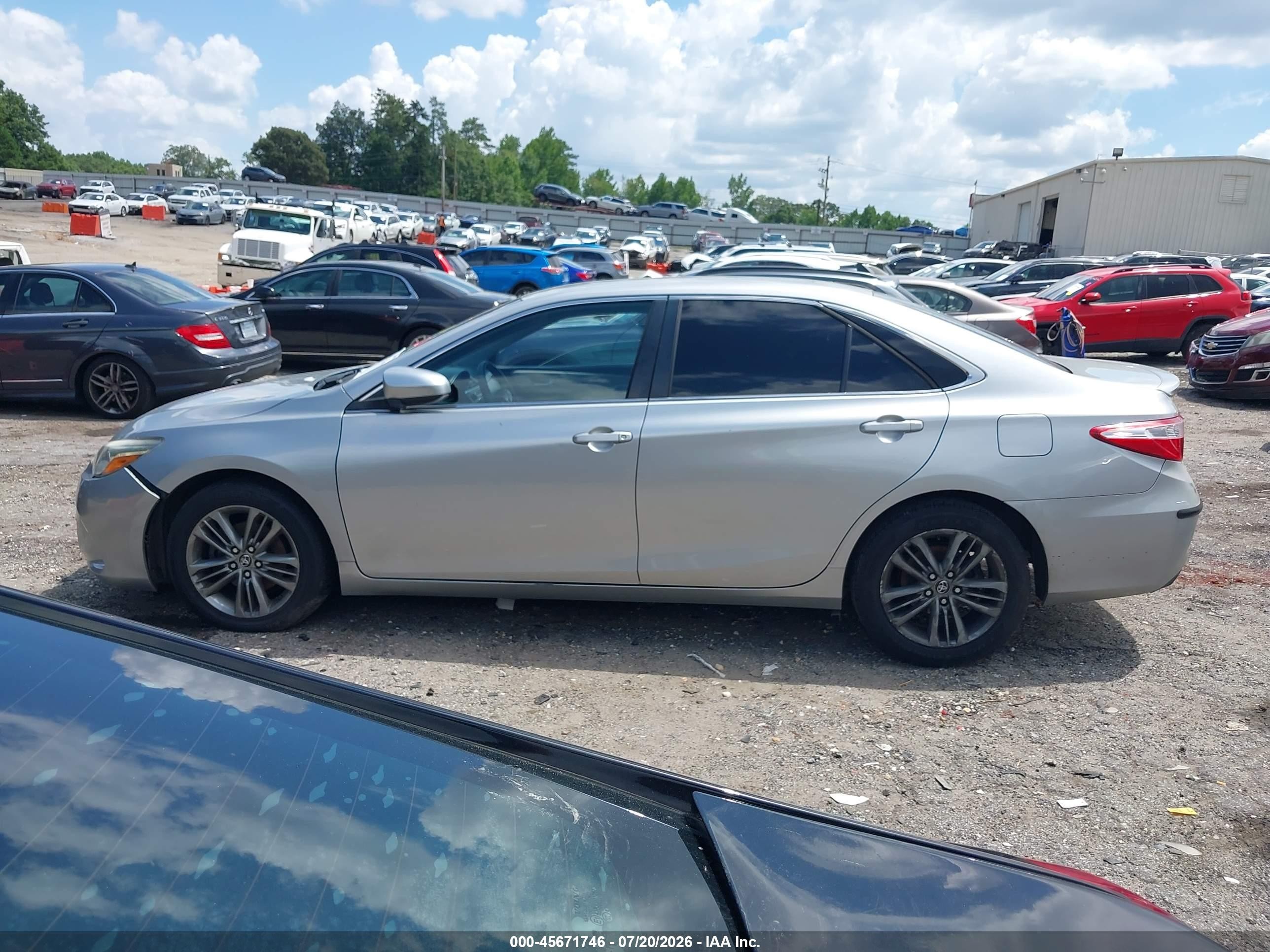2015 Toyota Camry Se Silver vin: 4T1BF1FKXFU079681