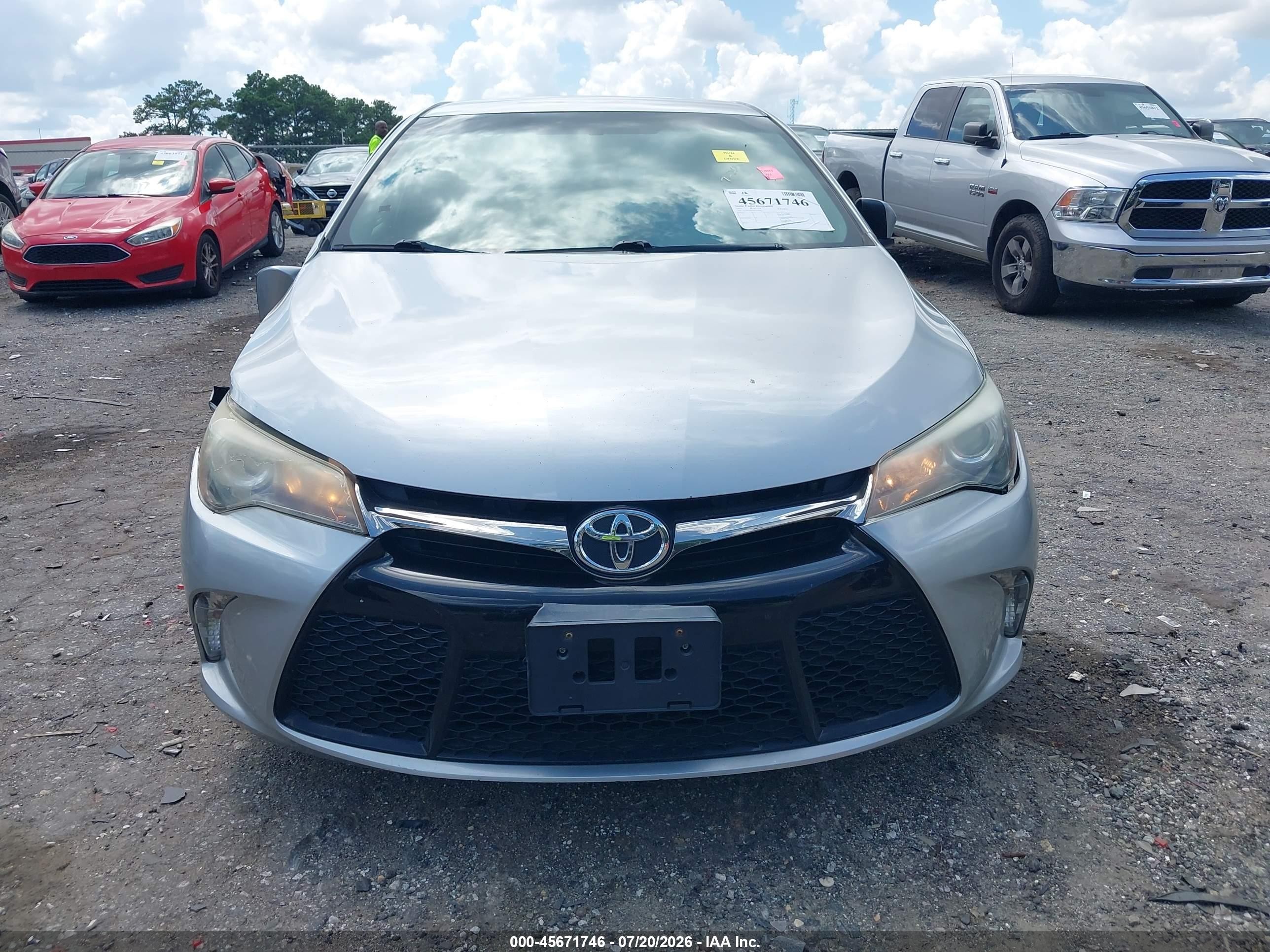 2015 Toyota Camry Se Silver vin: 4T1BF1FKXFU079681