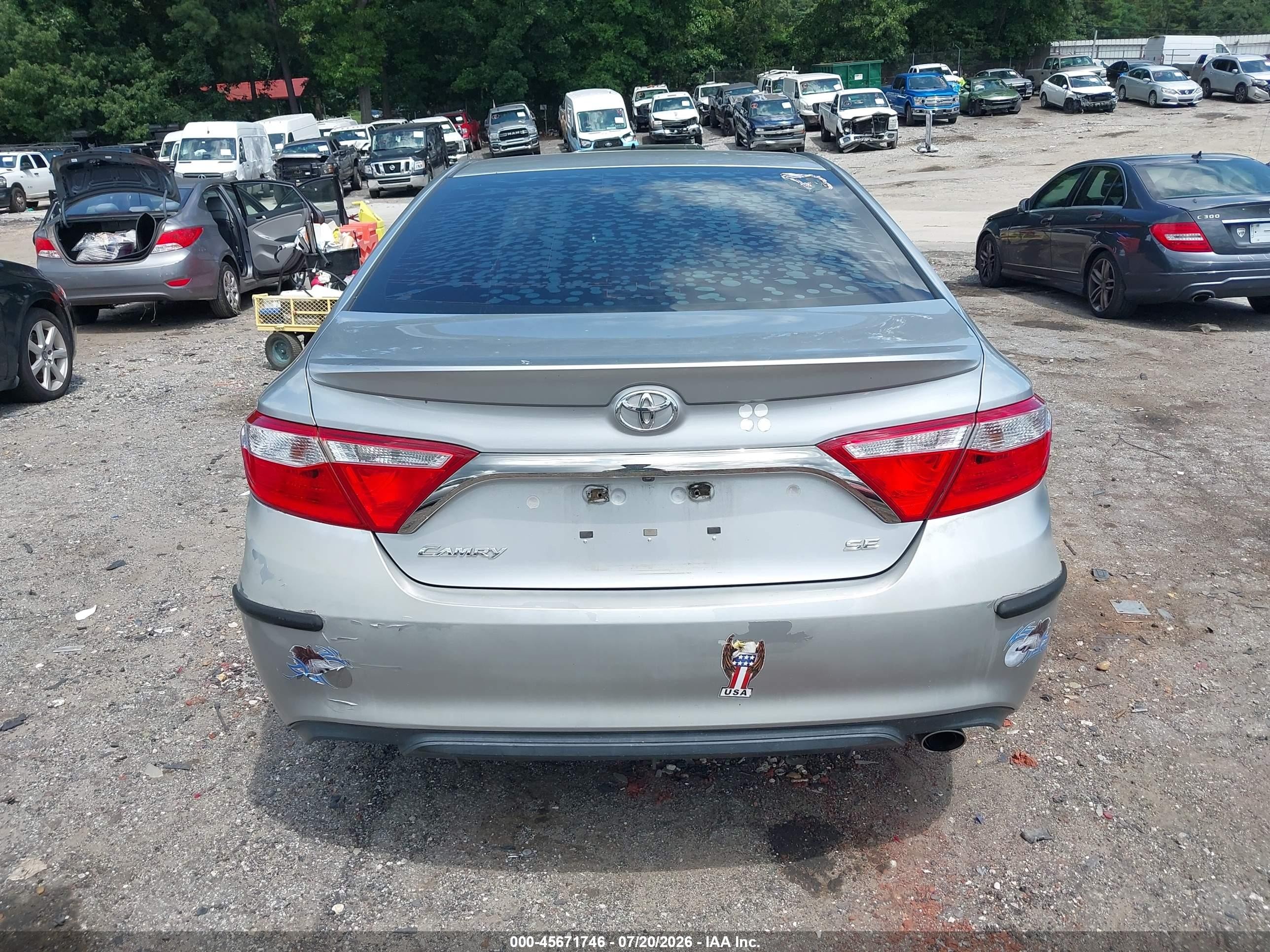 2015 Toyota Camry Se Silver vin: 4T1BF1FKXFU079681