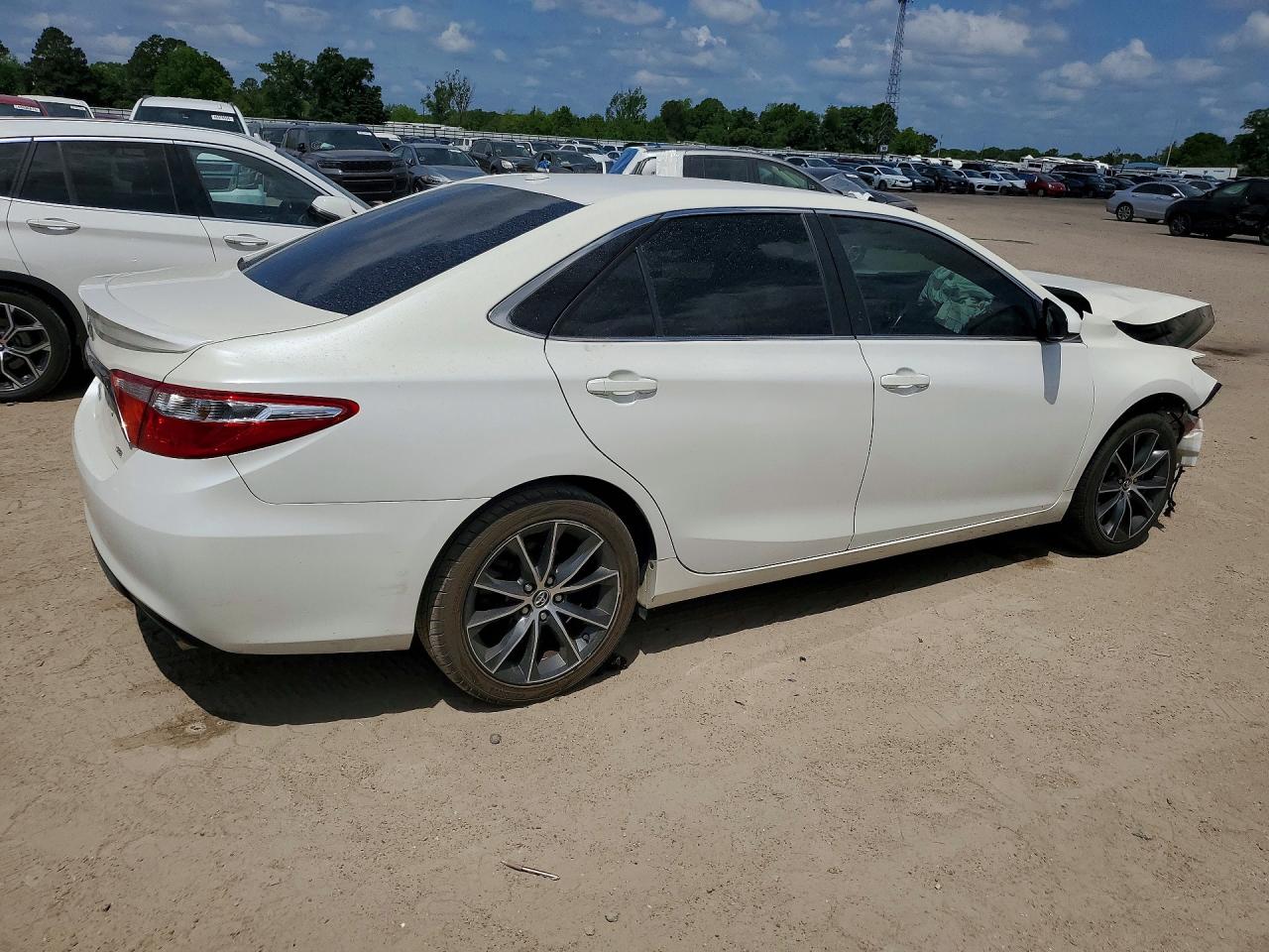 2015 Toyota Camry Xse White vin: 4T1BF1FKXFU083150
