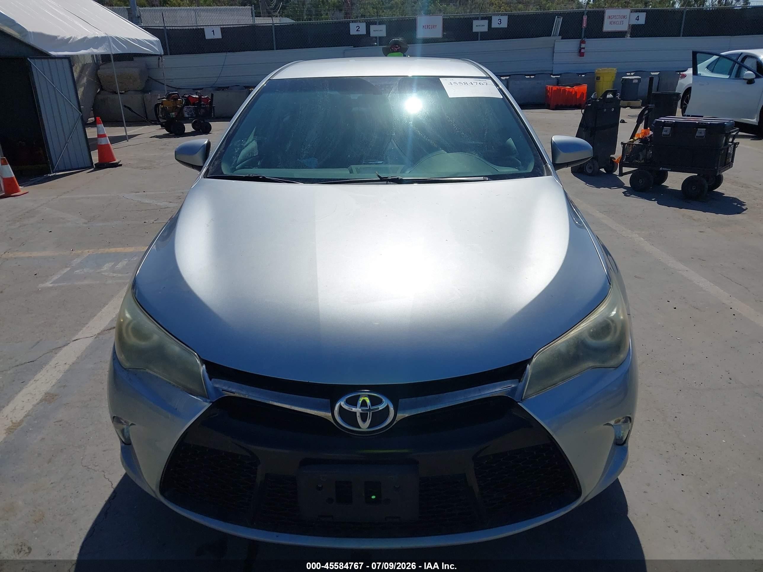 2015 Toyota Camry Se Silver vin: 4T1BF1FKXFU097209