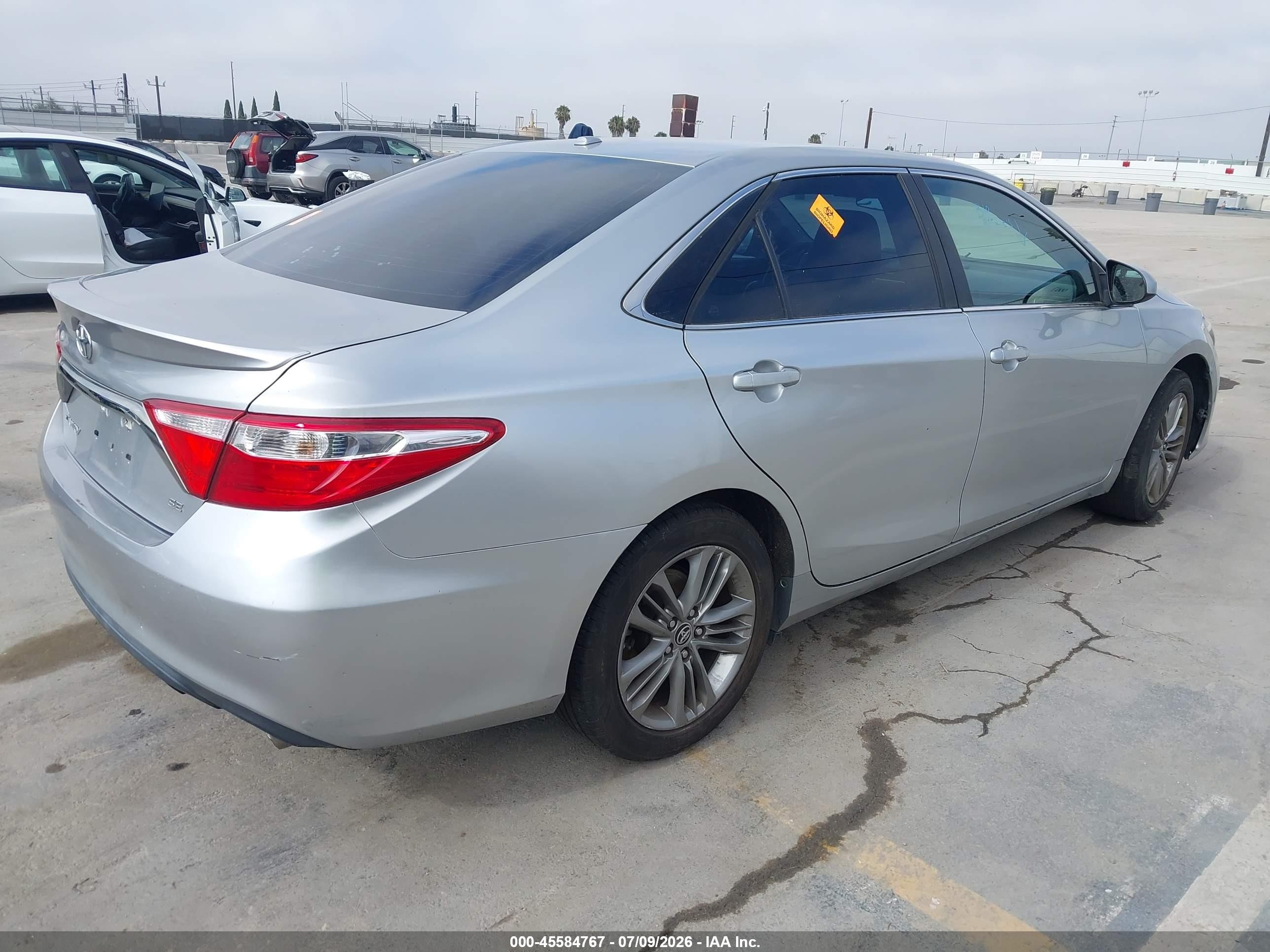 2015 Toyota Camry Se Silver vin: 4T1BF1FKXFU097209