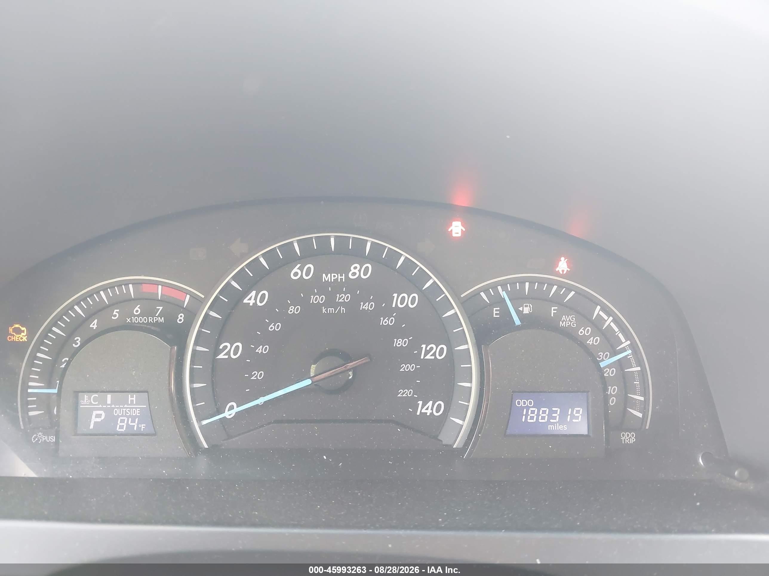 2015 Toyota Camry Le Белый vin: 4T1BF1FKXFU107477