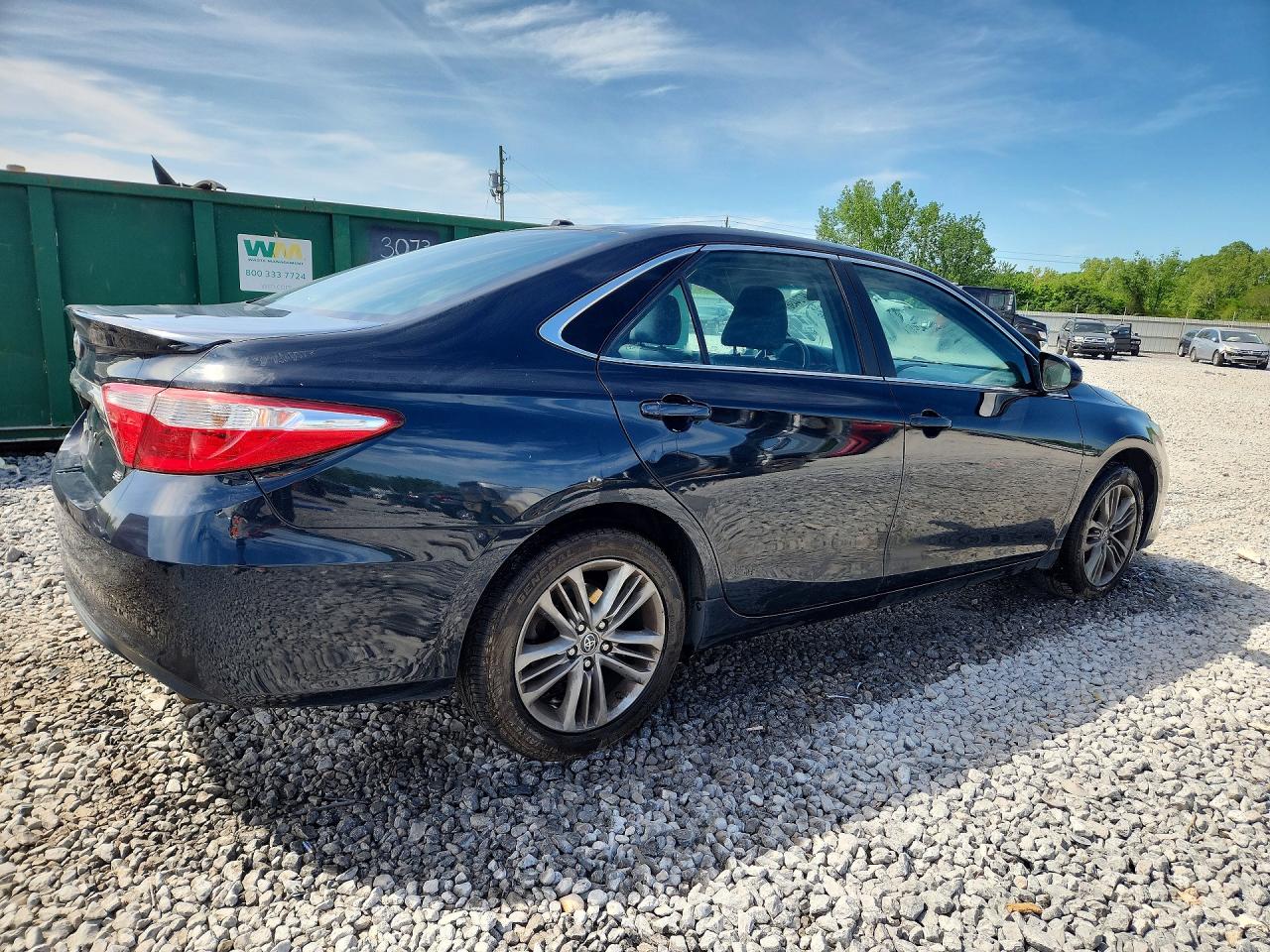 2015 Toyota Camry Se Blue vin: 4T1BF1FKXFU107771