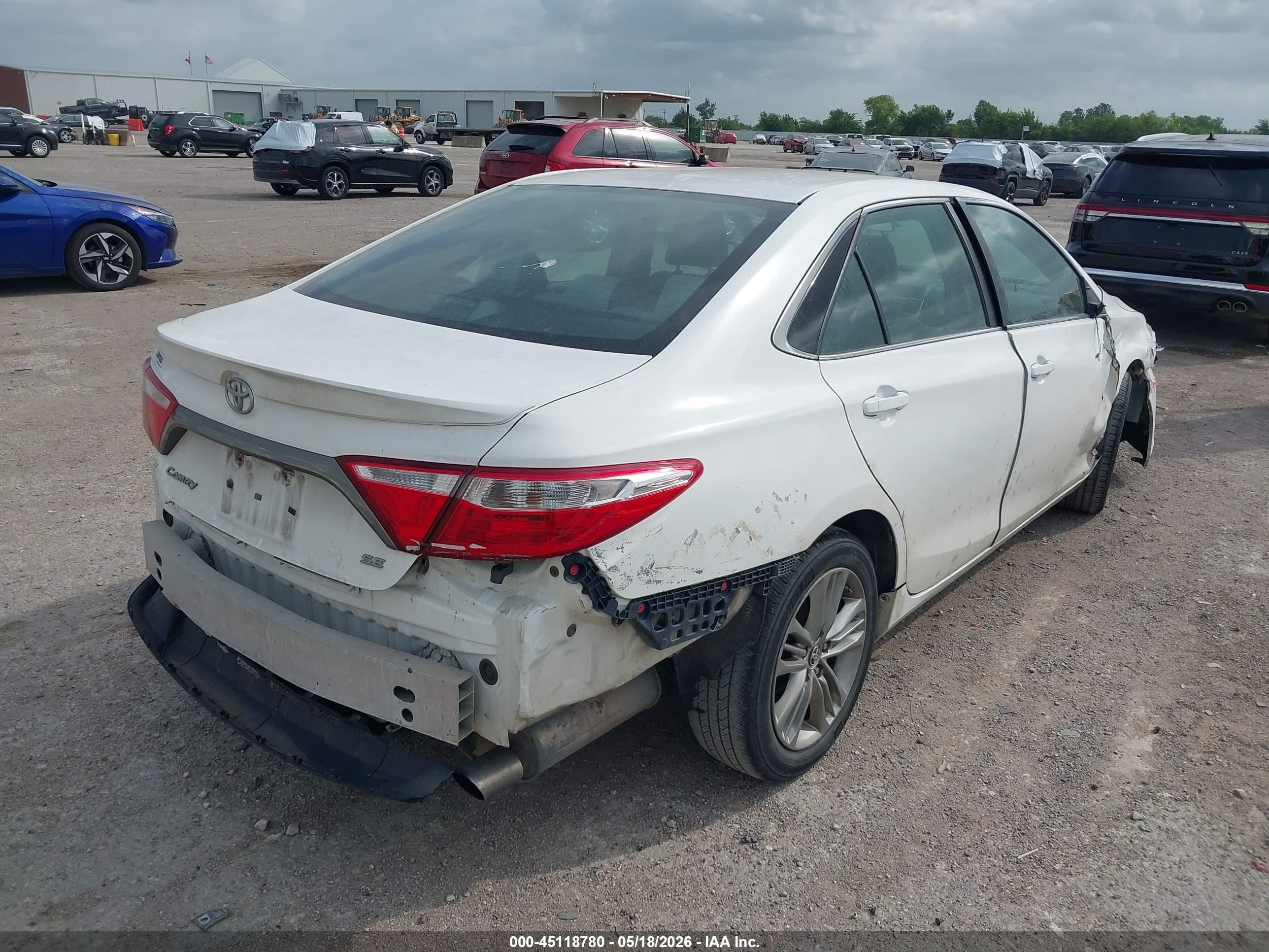 2015 Toyota Camry Se White vin: 4T1BF1FKXFU109200