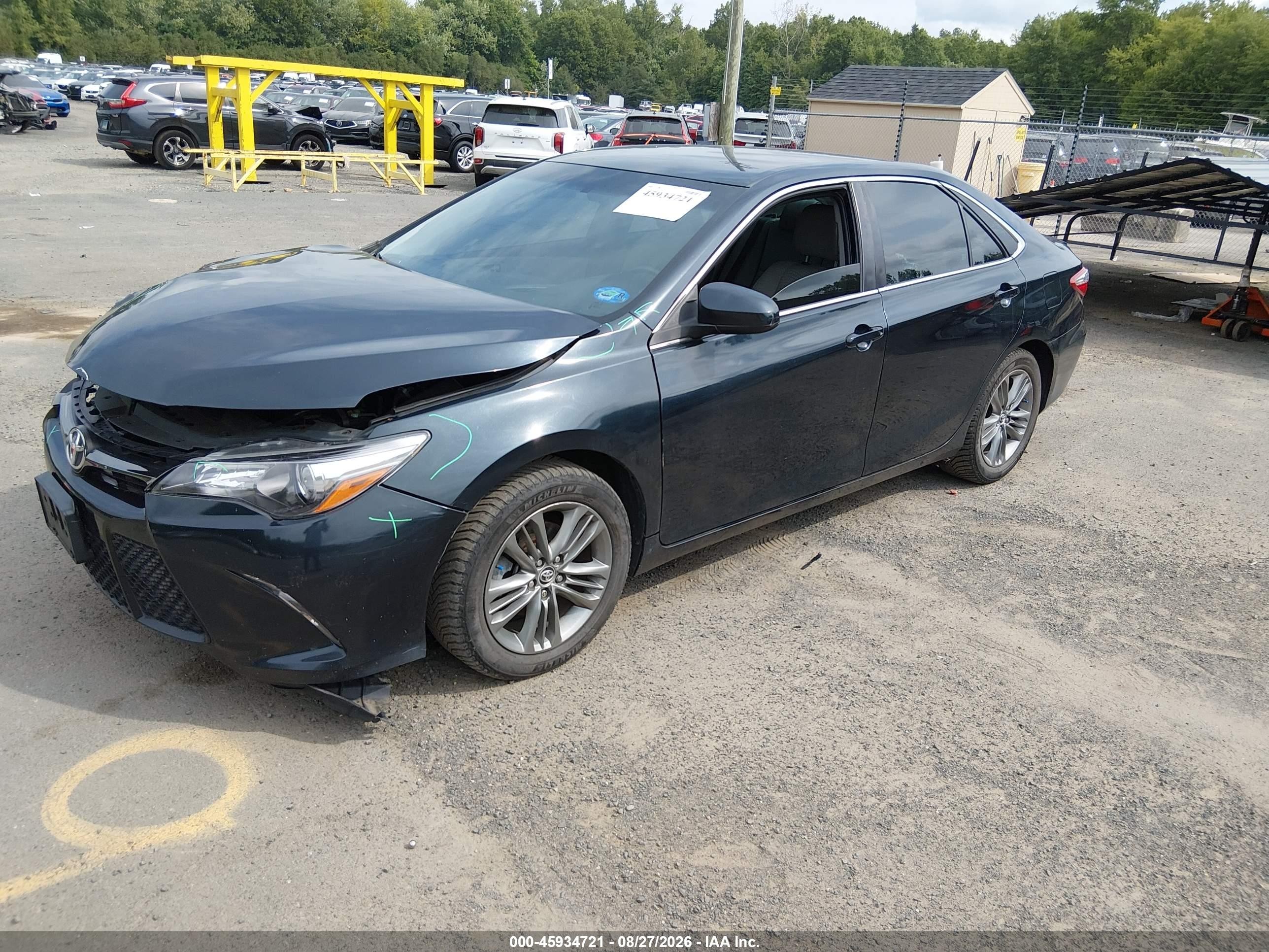 2015 Toyota Camry Se Green vin: 4T1BF1FKXFU114655
