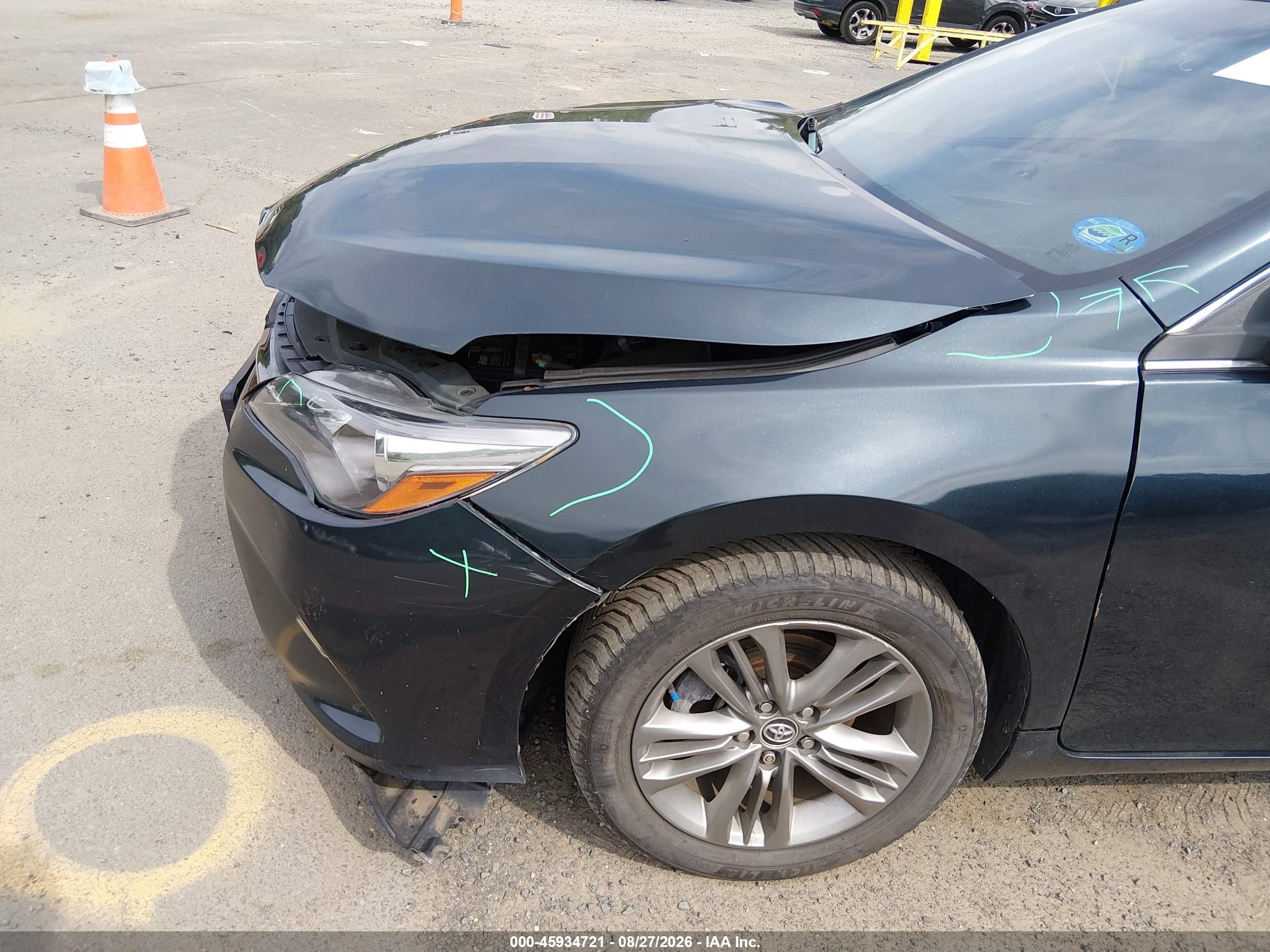 2015 Toyota Camry Se Green vin: 4T1BF1FKXFU114655