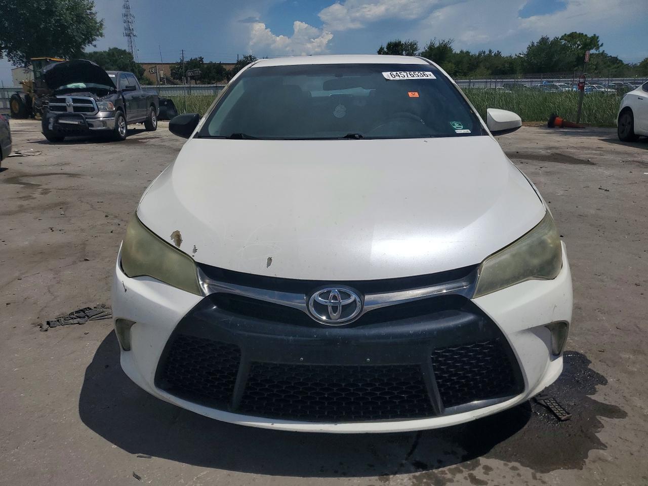 2015 Toyota Camry Se White vin: 4T1BF1FKXFU489932