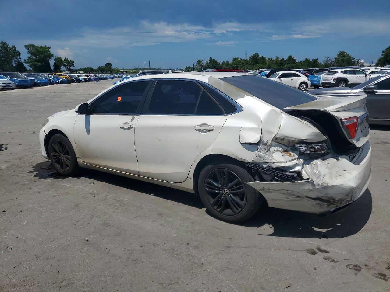 2015 Toyota Camry Se White vin: 4T1BF1FKXFU489932