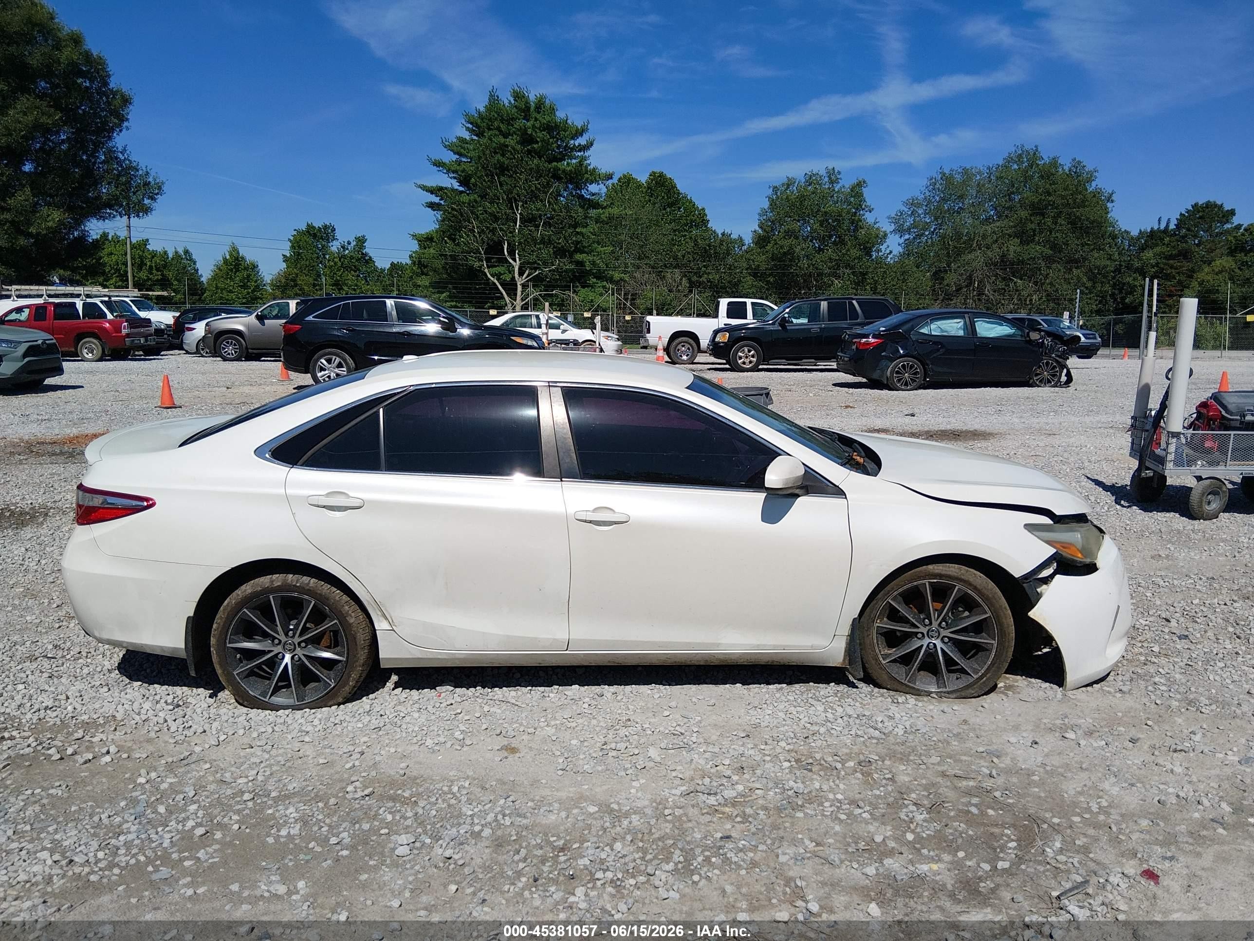 2015 Toyota Camry Xse White vin: 4T1BF1FKXFU491857
