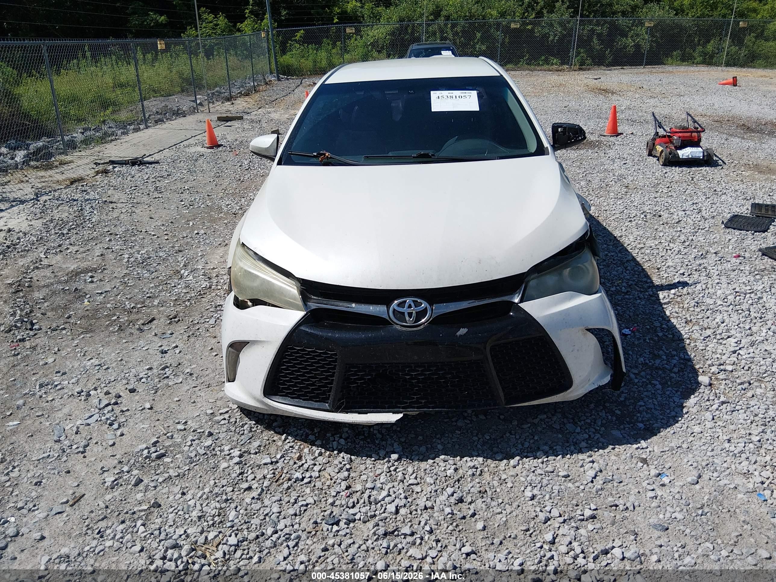 2015 Toyota Camry Xse White vin: 4T1BF1FKXFU491857