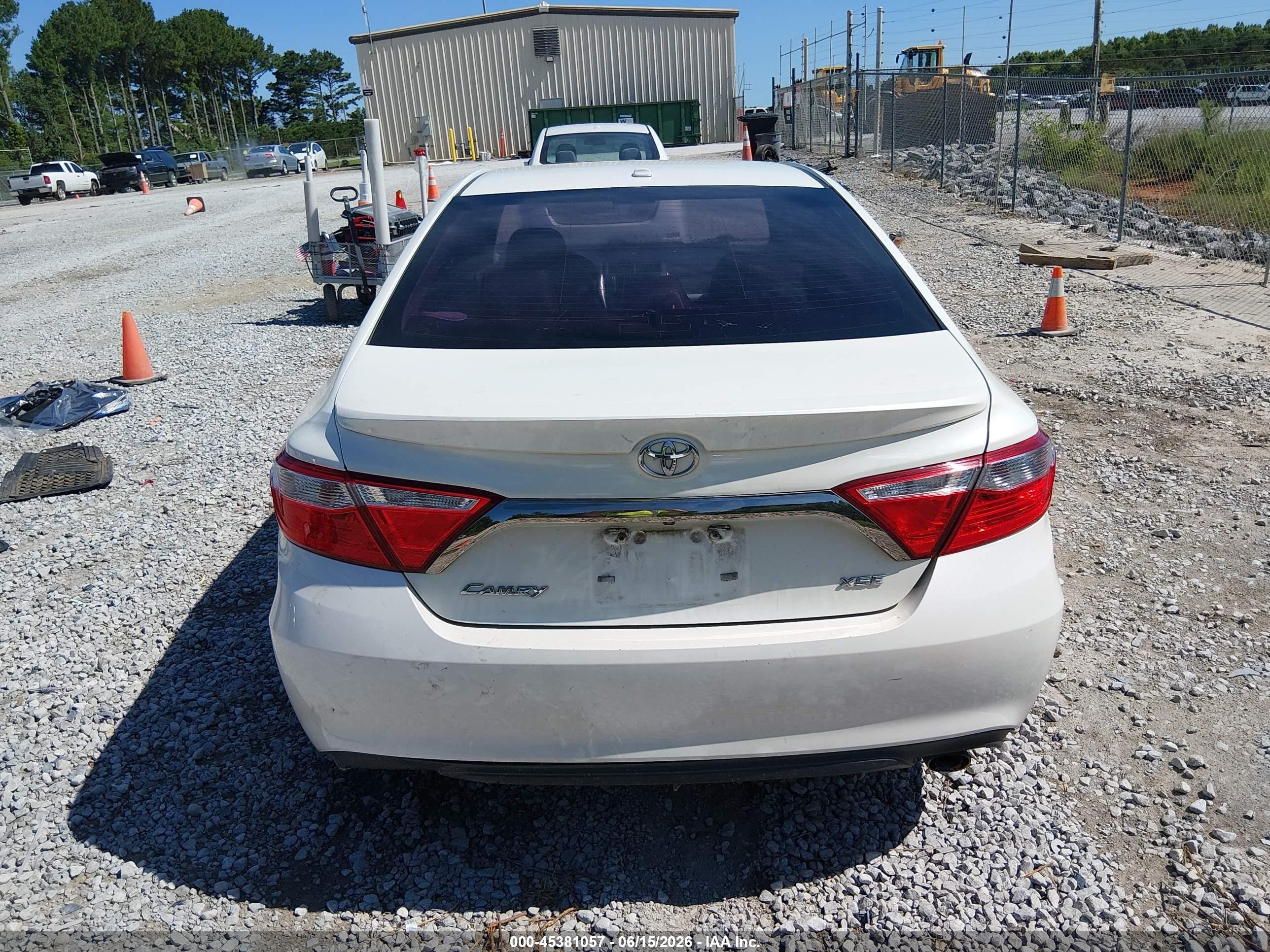 2015 Toyota Camry Xse White vin: 4T1BF1FKXFU491857