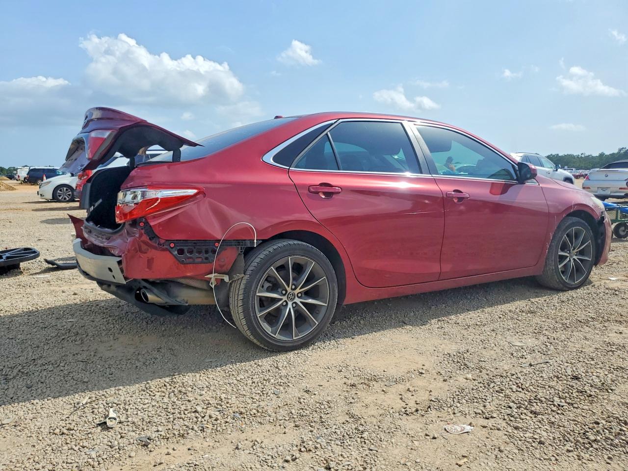 2015 Toyota Camry Xse Red vin: 4T1BF1FKXFU892700
