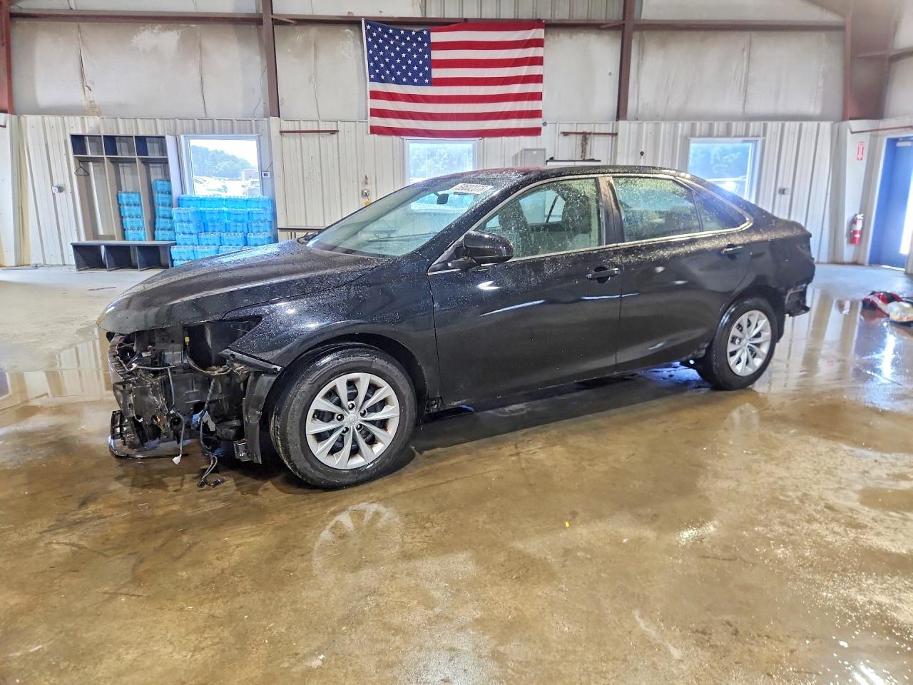 2015 Toyota Camry Le Black vin: 4T1BF1FKXFU895774