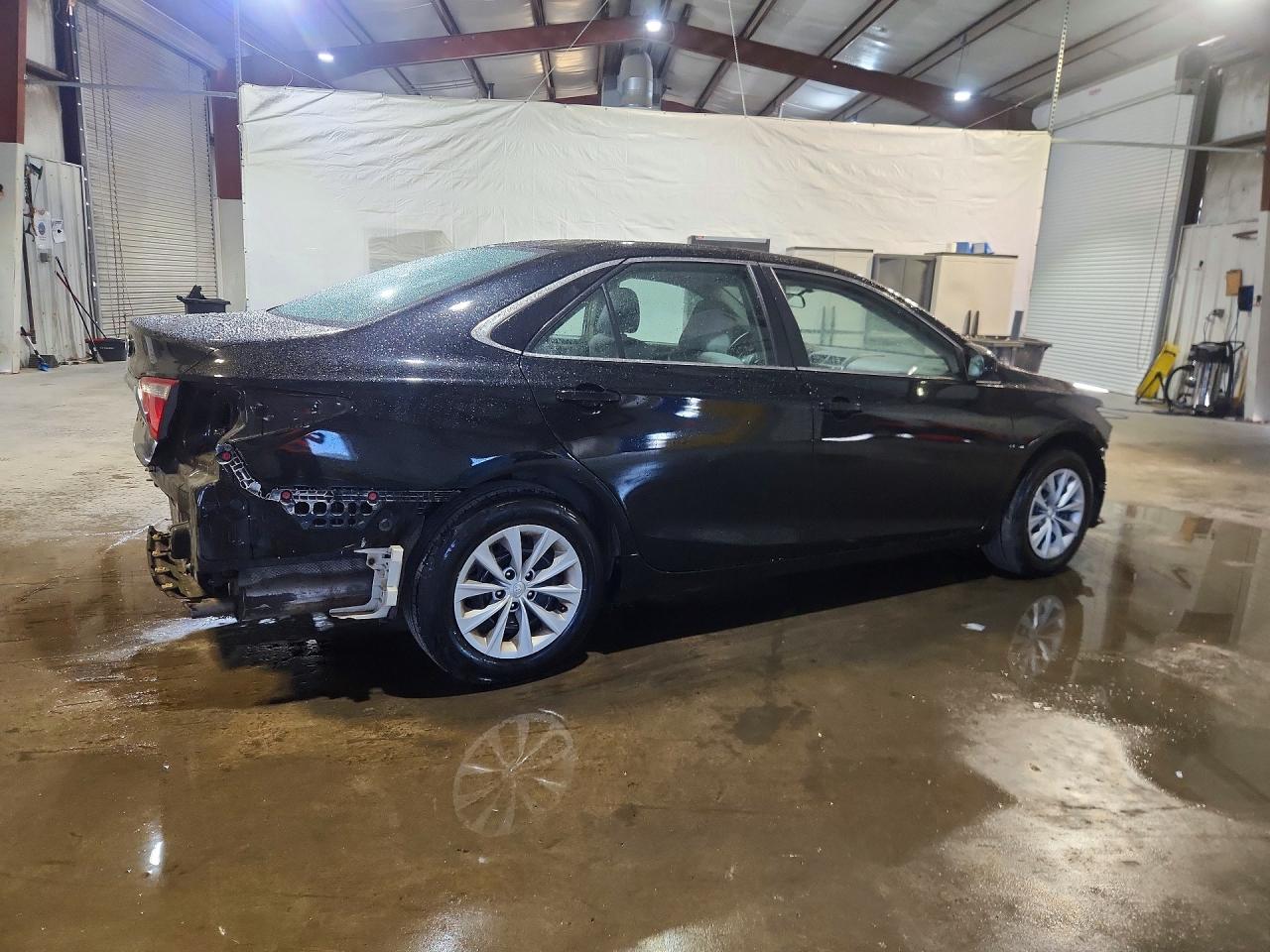 2015 Toyota Camry Le Black vin: 4T1BF1FKXFU895774