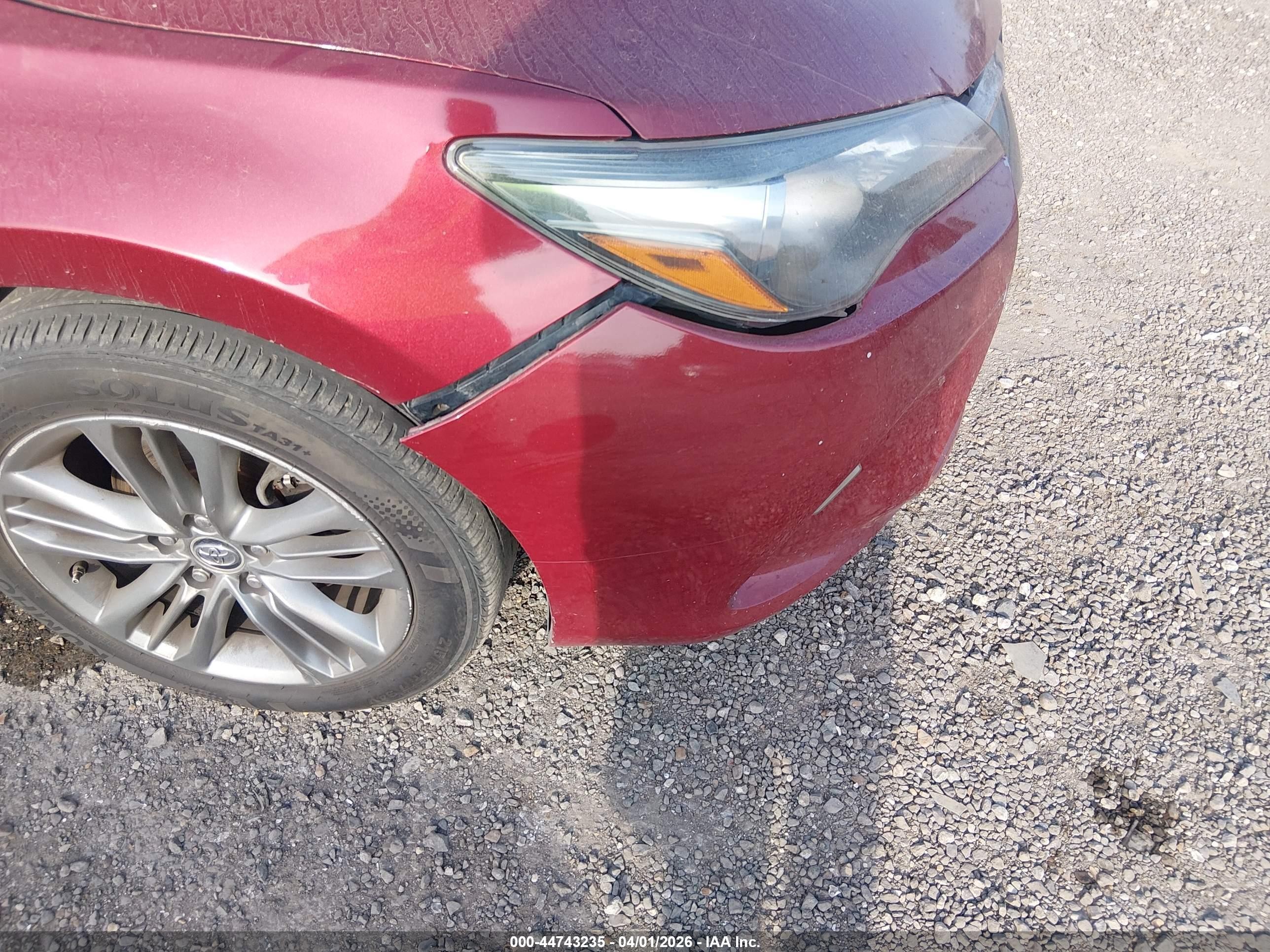 2015 Toyota Camry Se Red vin: 4T1BF1FKXFU910015