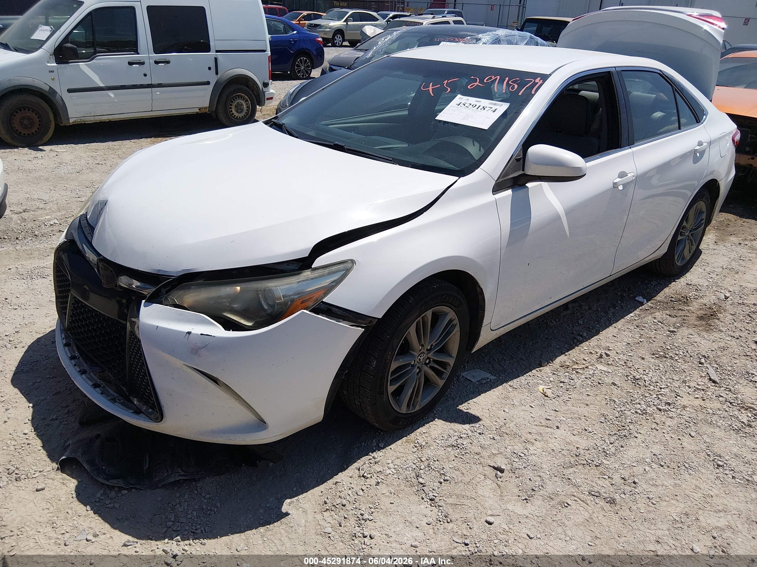2015 Toyota Camry Se White vin: 4T1BF1FKXFU919636