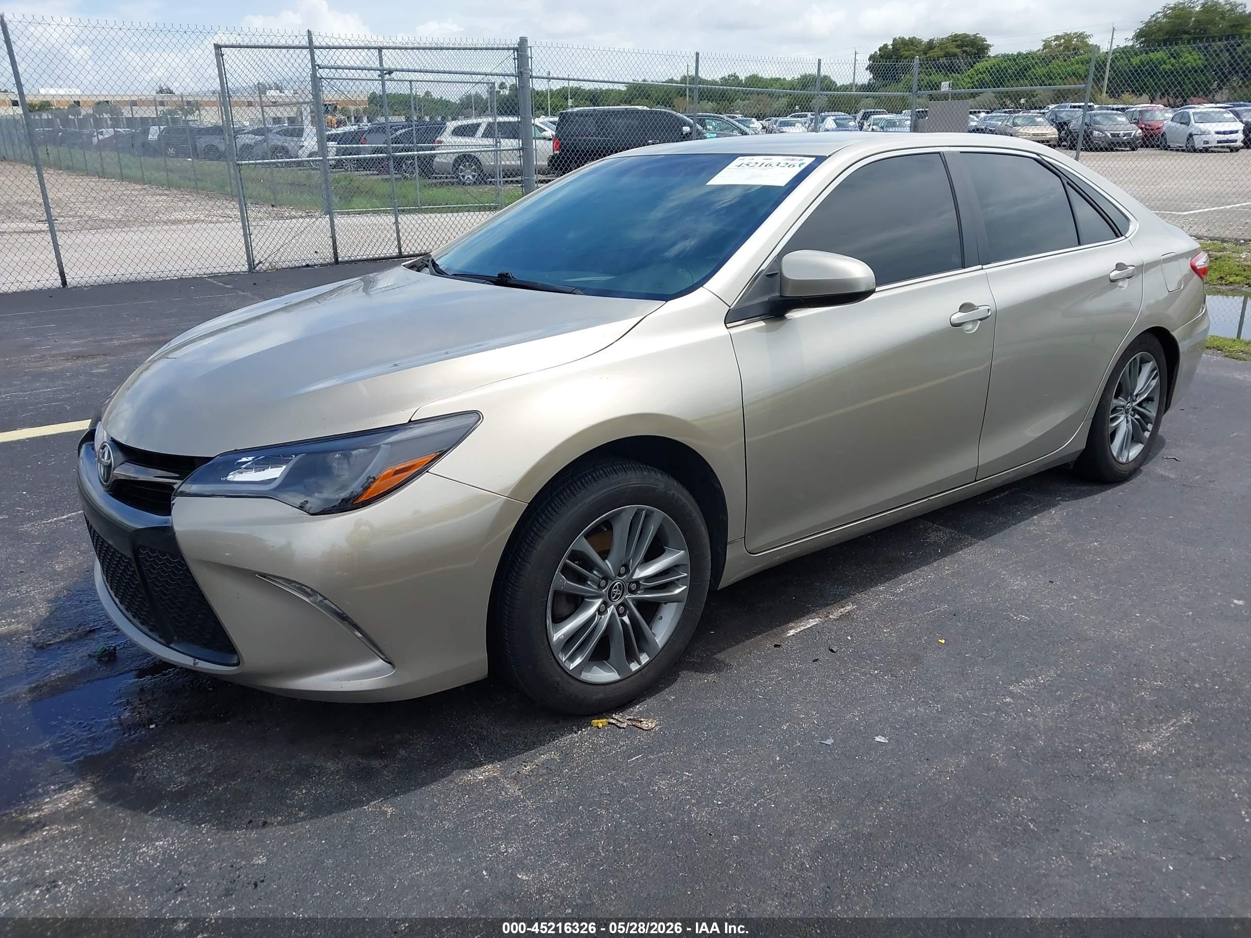 2015 Toyota Camry Se Gold vin: 4T1BF1FKXFU921368