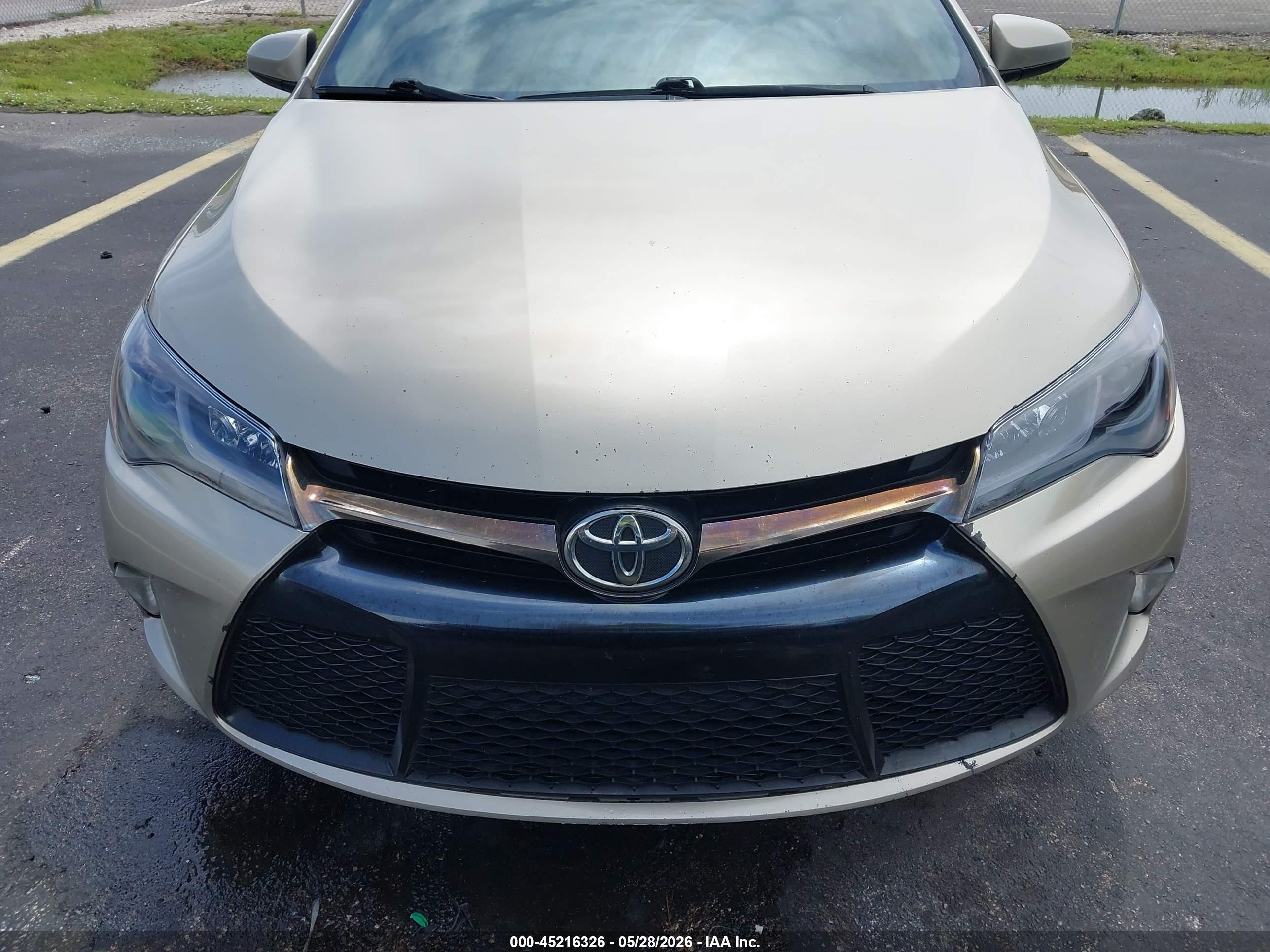 2015 Toyota Camry Se Gold vin: 4T1BF1FKXFU921368