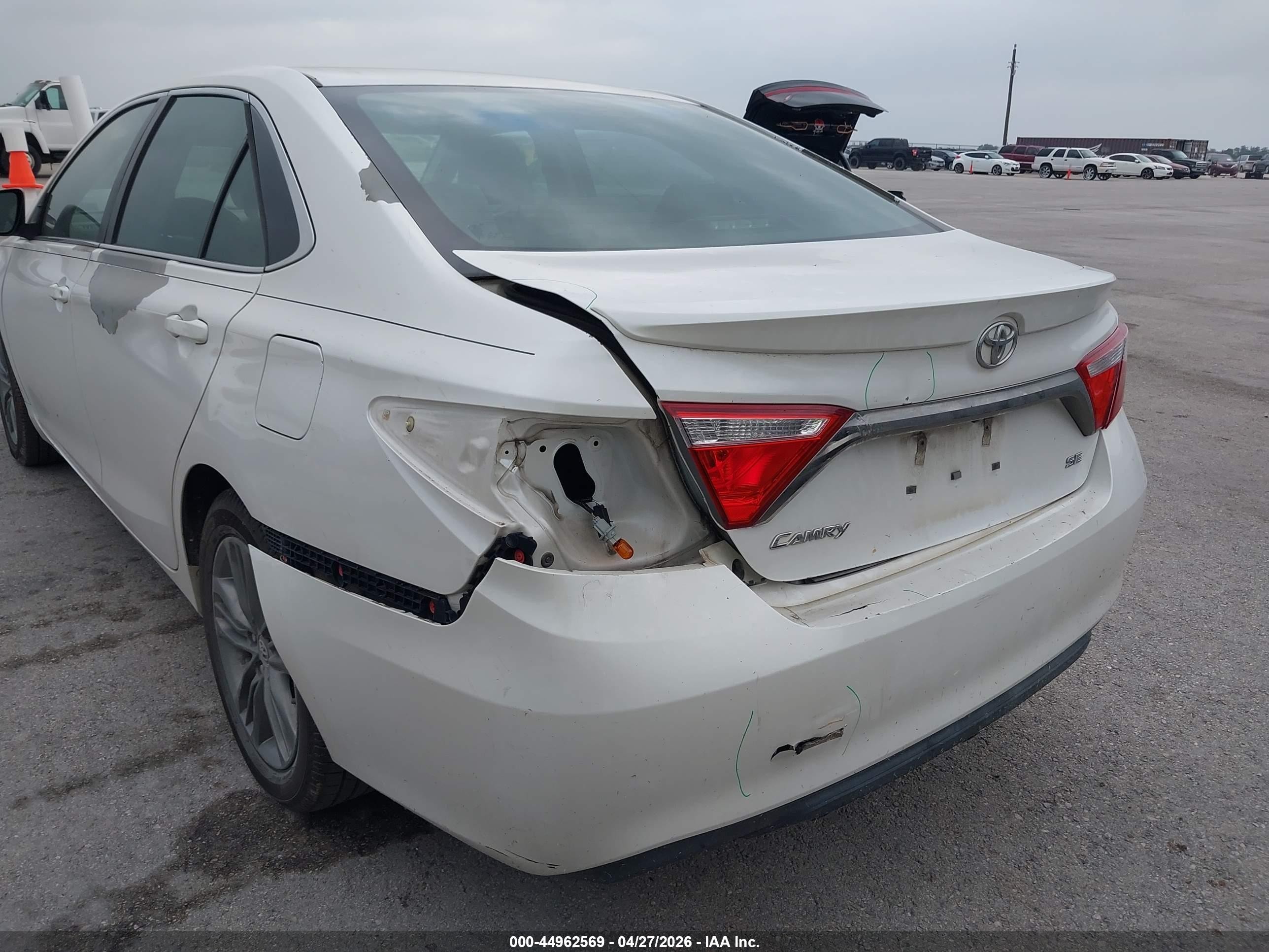 2015 Toyota Camry Se Белый vin: 4T1BF1FKXFU932242