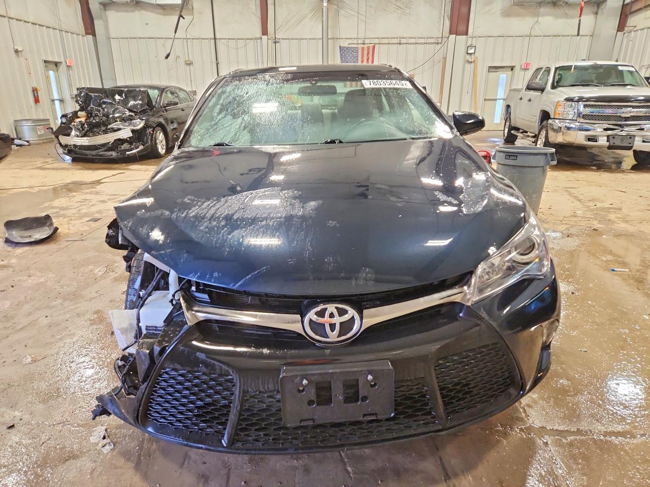 2015 Toyota Camry Se Blue vin: 4T1BF1FKXFU932418