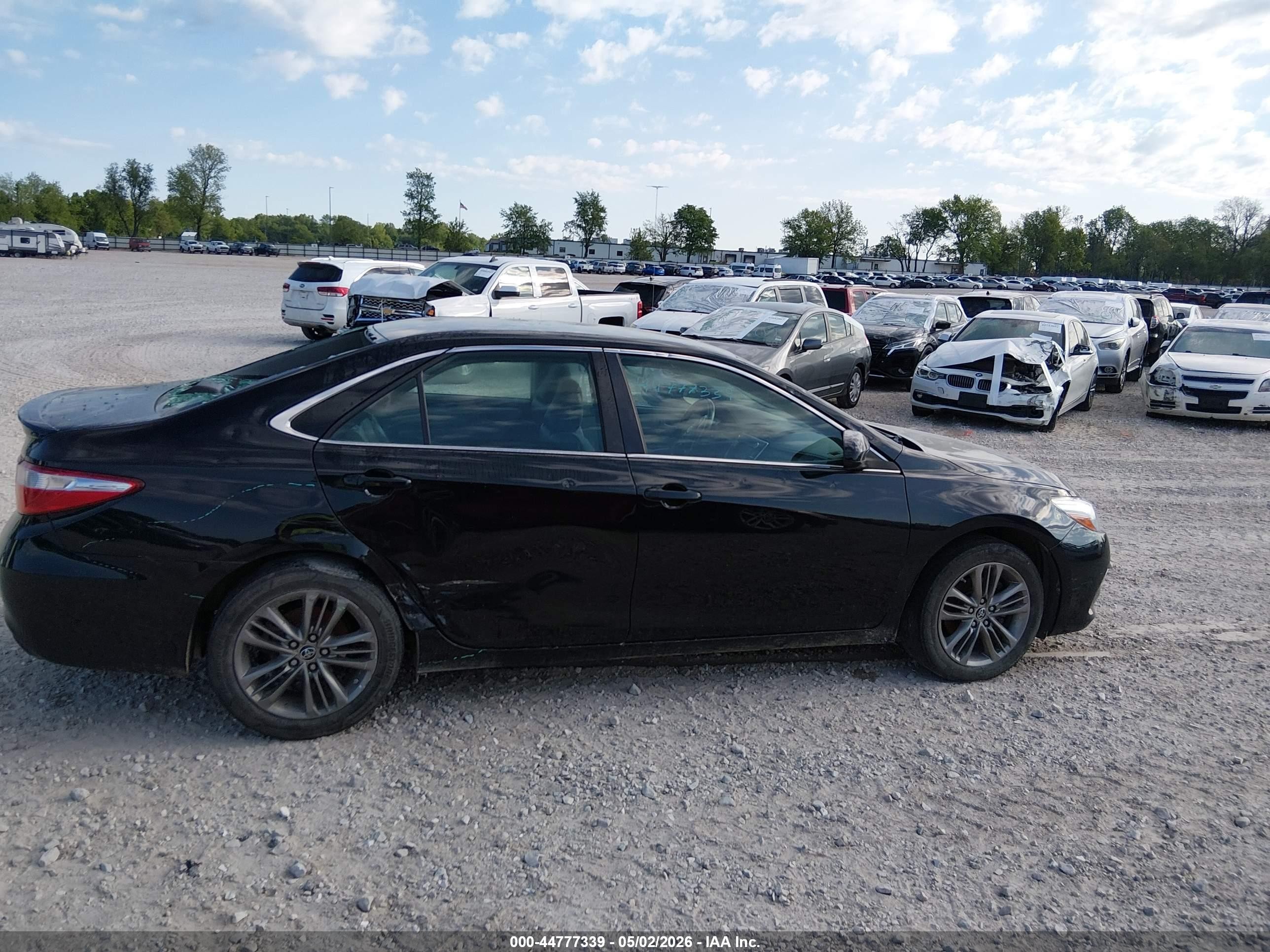 2015 Toyota Camry Se Черный vin: 4T1BF1FKXFU936002