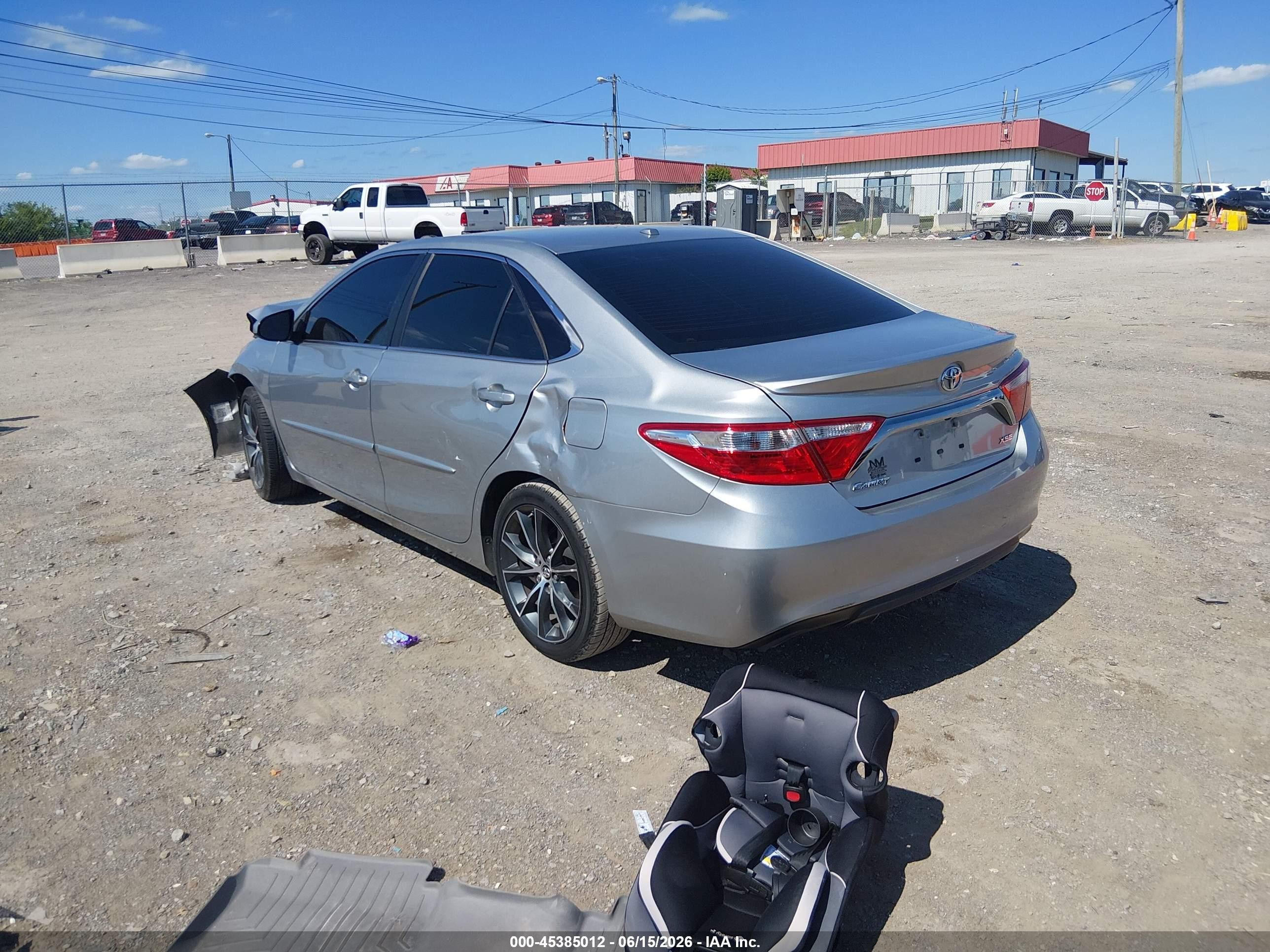 2015 Toyota Camry Xse Silver vin: 4T1BF1FKXFU936551