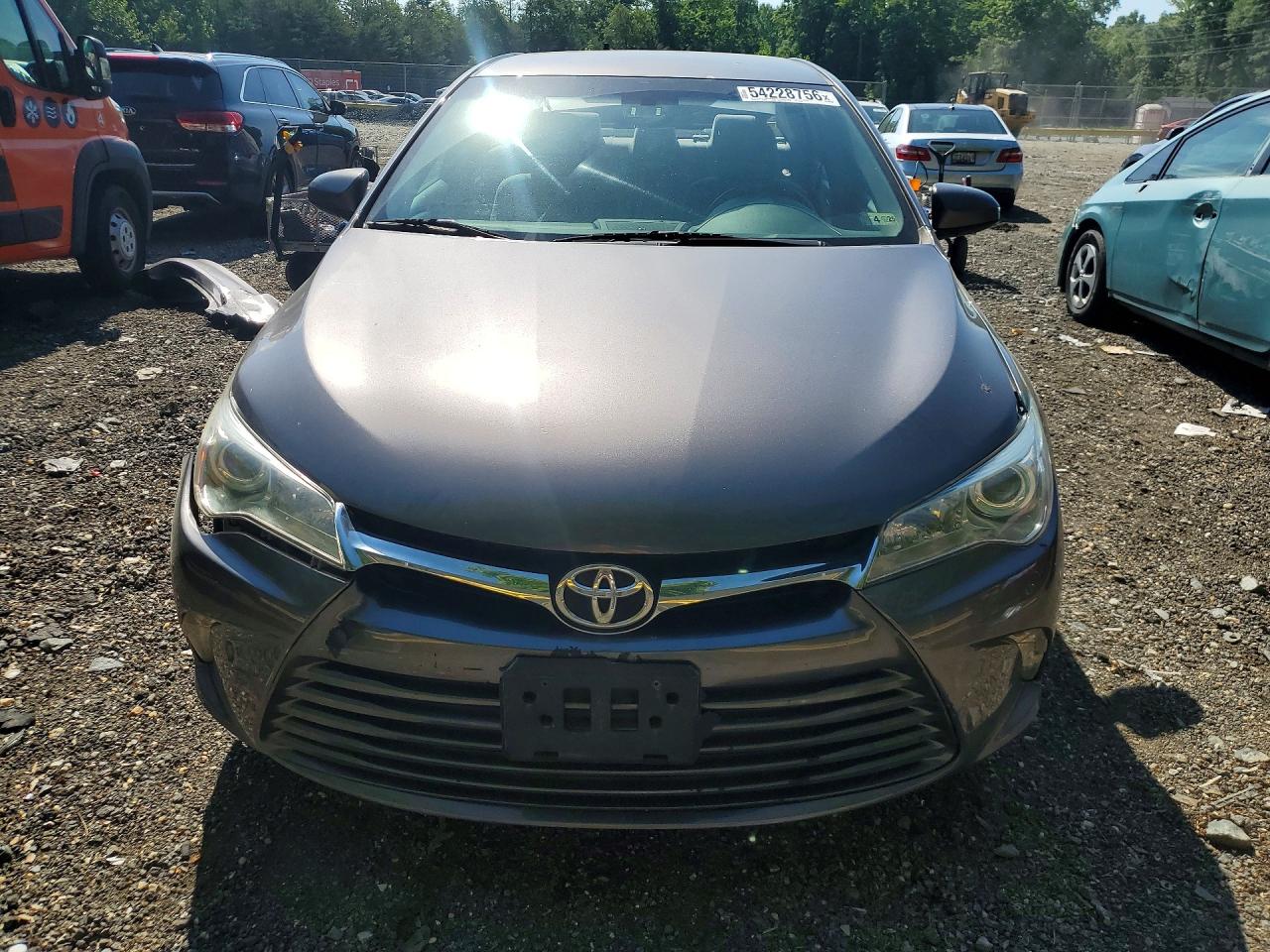 2015 Toyota Camry Le Gray vin: 4T1BF1FKXFU962700