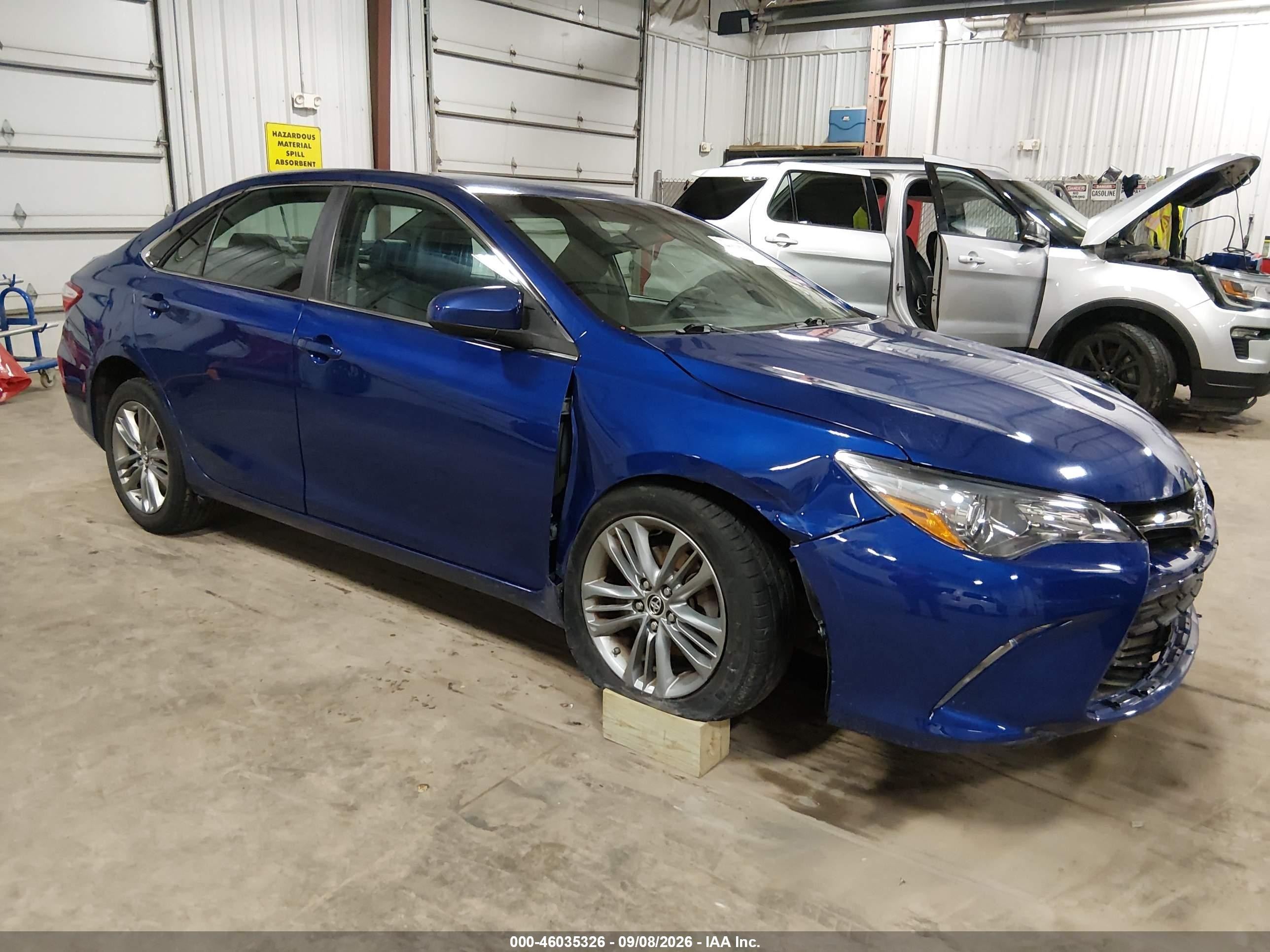 2015 Toyota Camry Se Blue vin: 4T1BF1FKXFU980825