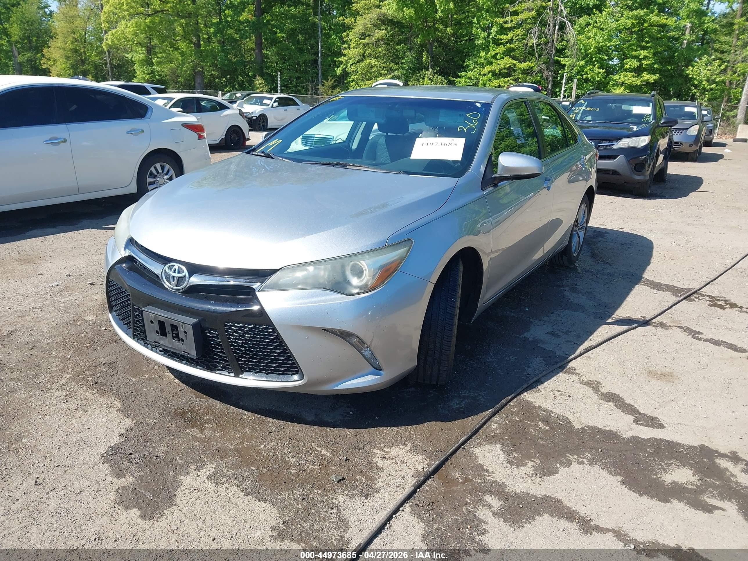 2015 Toyota Camry Se Silver vin: 4T1BF1FKXFU994028