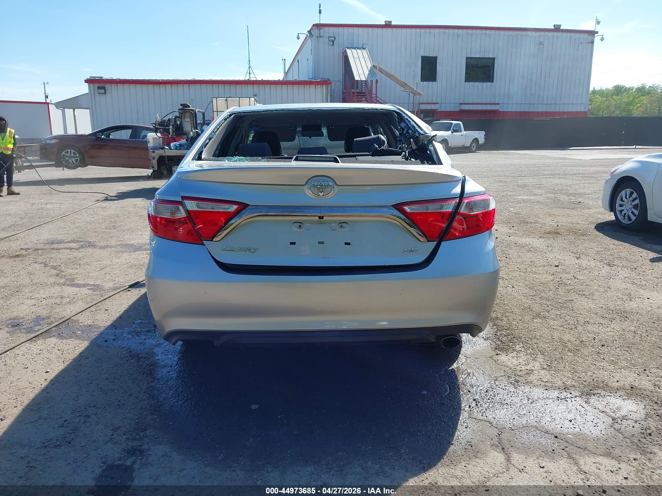 2015 Toyota Camry Se Silver vin: 4T1BF1FKXFU994028