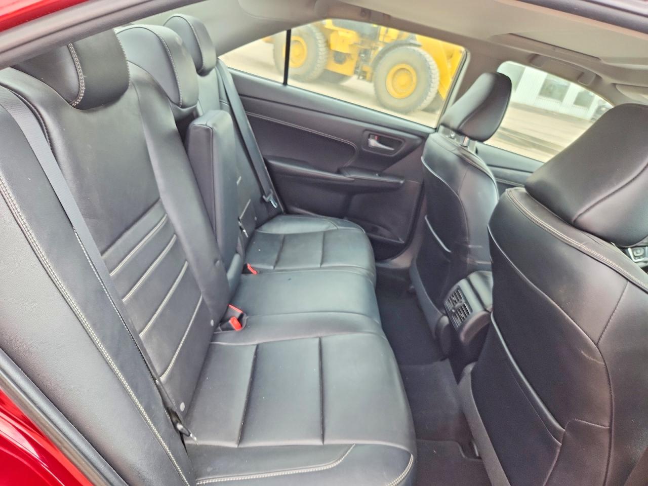 2015 Toyota Camry Le Red vin: 4T1BF1FKXFU994112