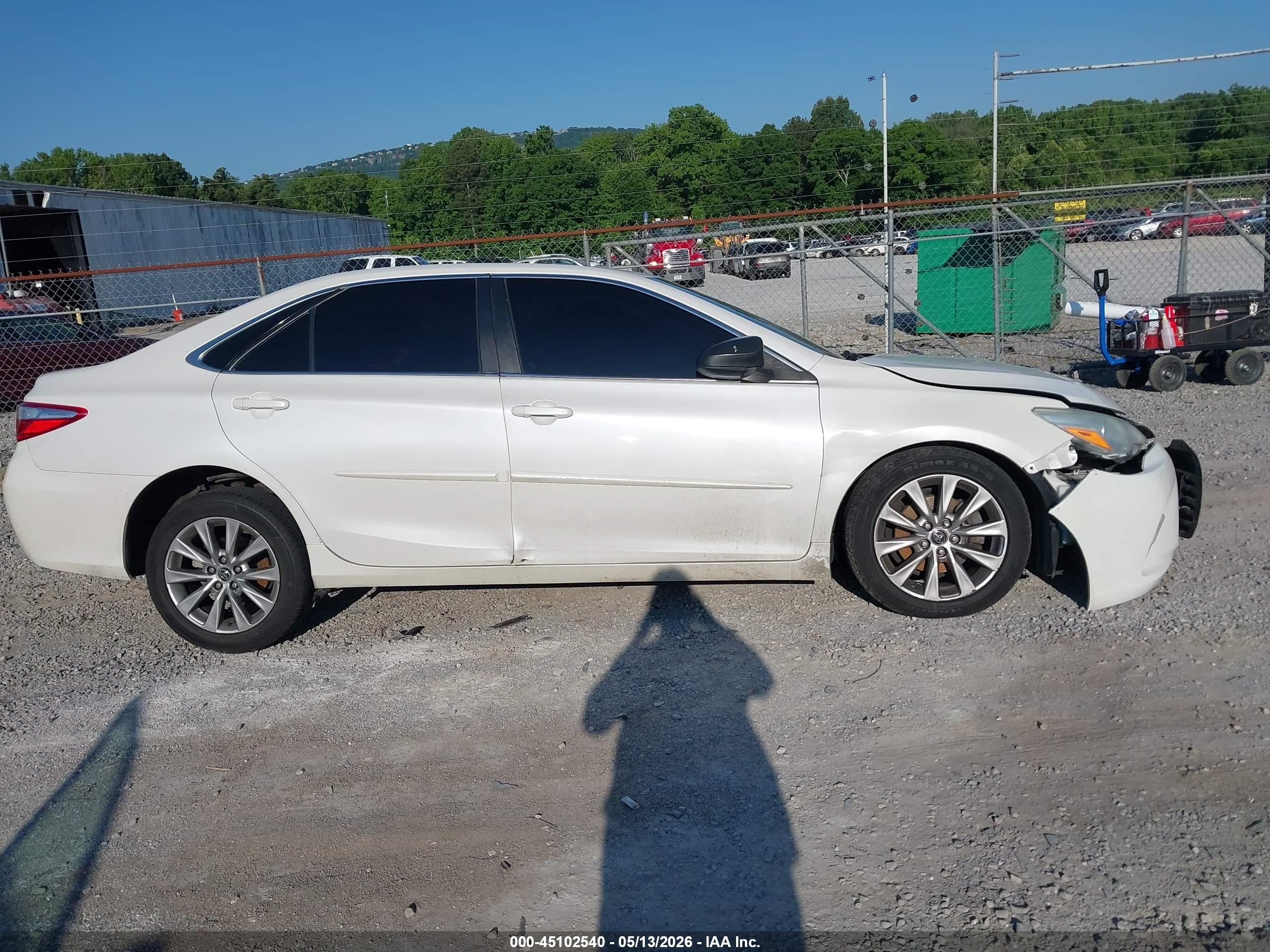 2016 Toyota Camry Xle Белый vin: 4T1BF1FKXGU544106