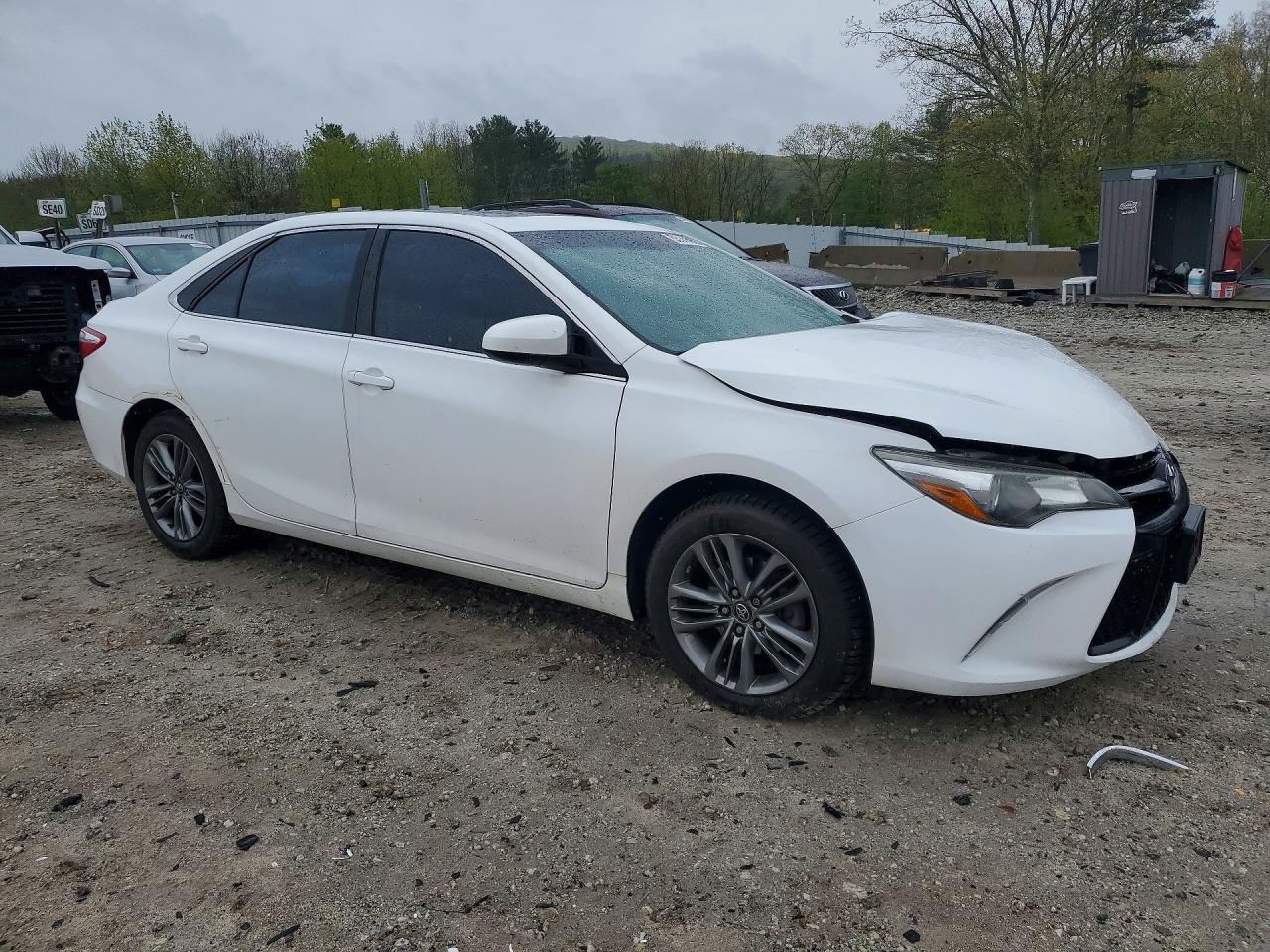 2017 Toyota Camry Se White vin: 4T1BF1FKXHU273579