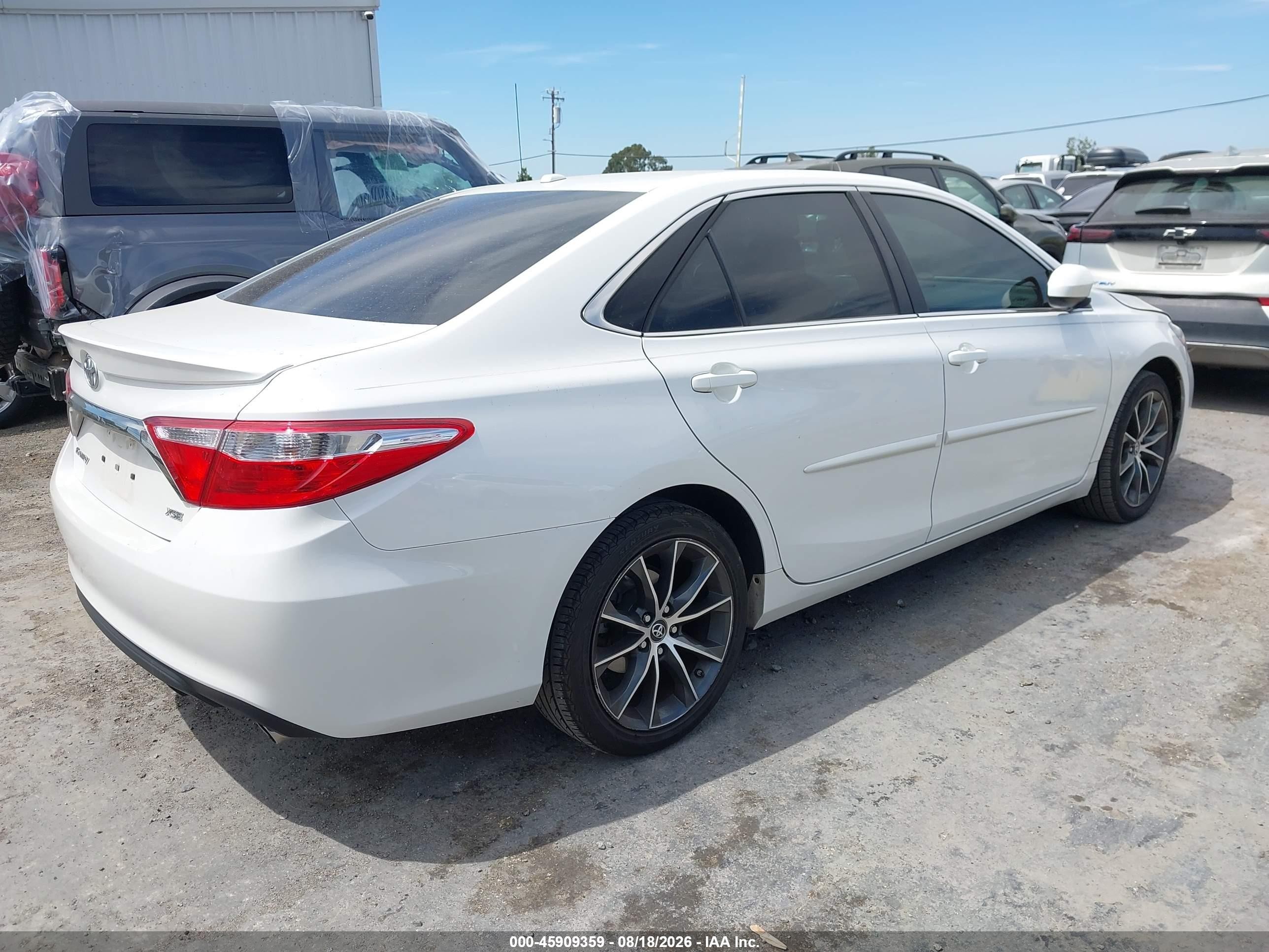 2017 Toyota Camry Xse White vin: 4T1BF1FKXHU368756