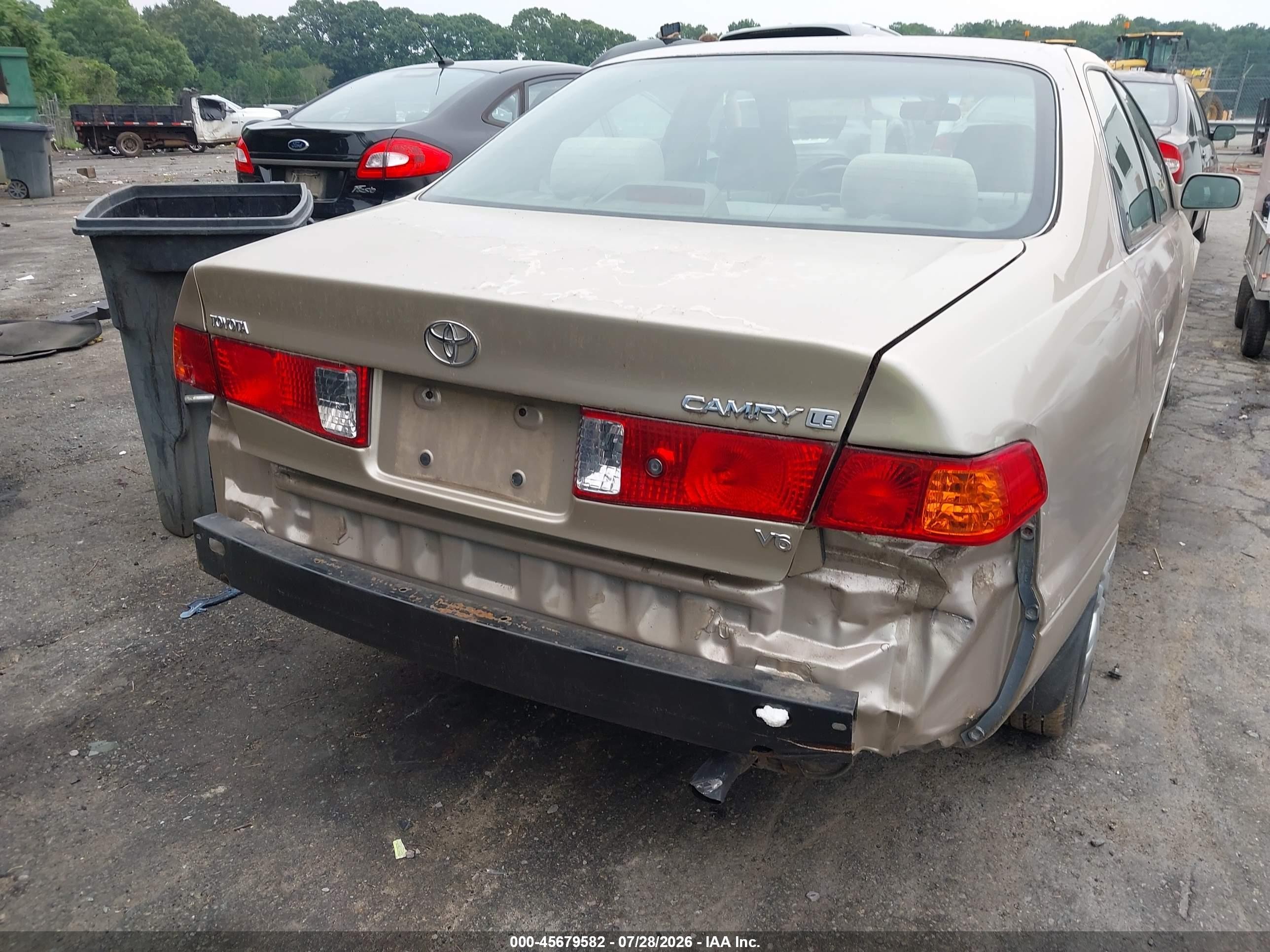 2001 Toyota Camry Le V6 Gold vin: 4T1BF22K01U963536