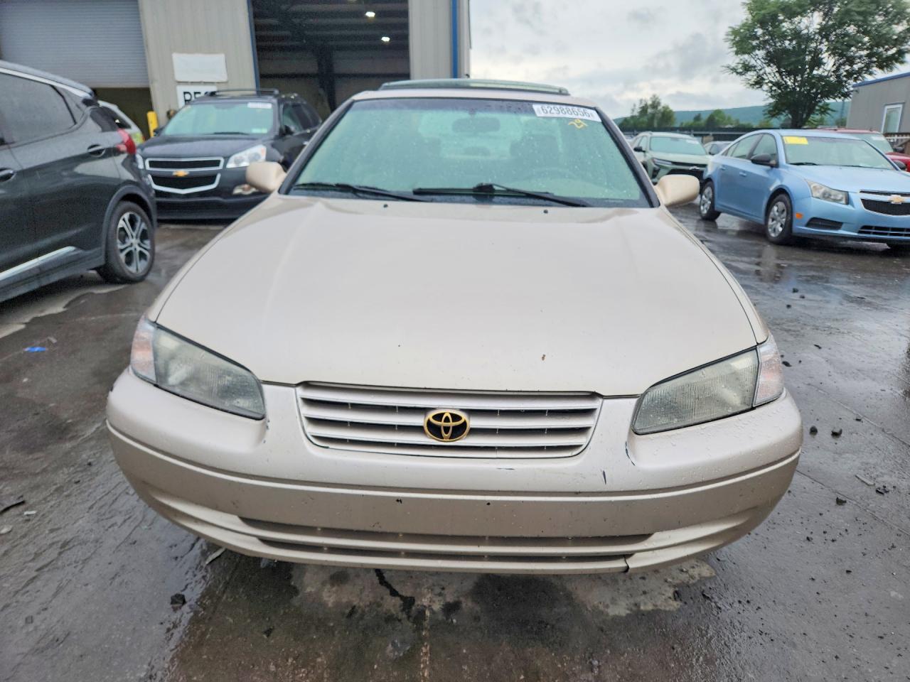 1997 Toyota Camry Xle V6 Золотой vin: 4T1BF22K0VU008578