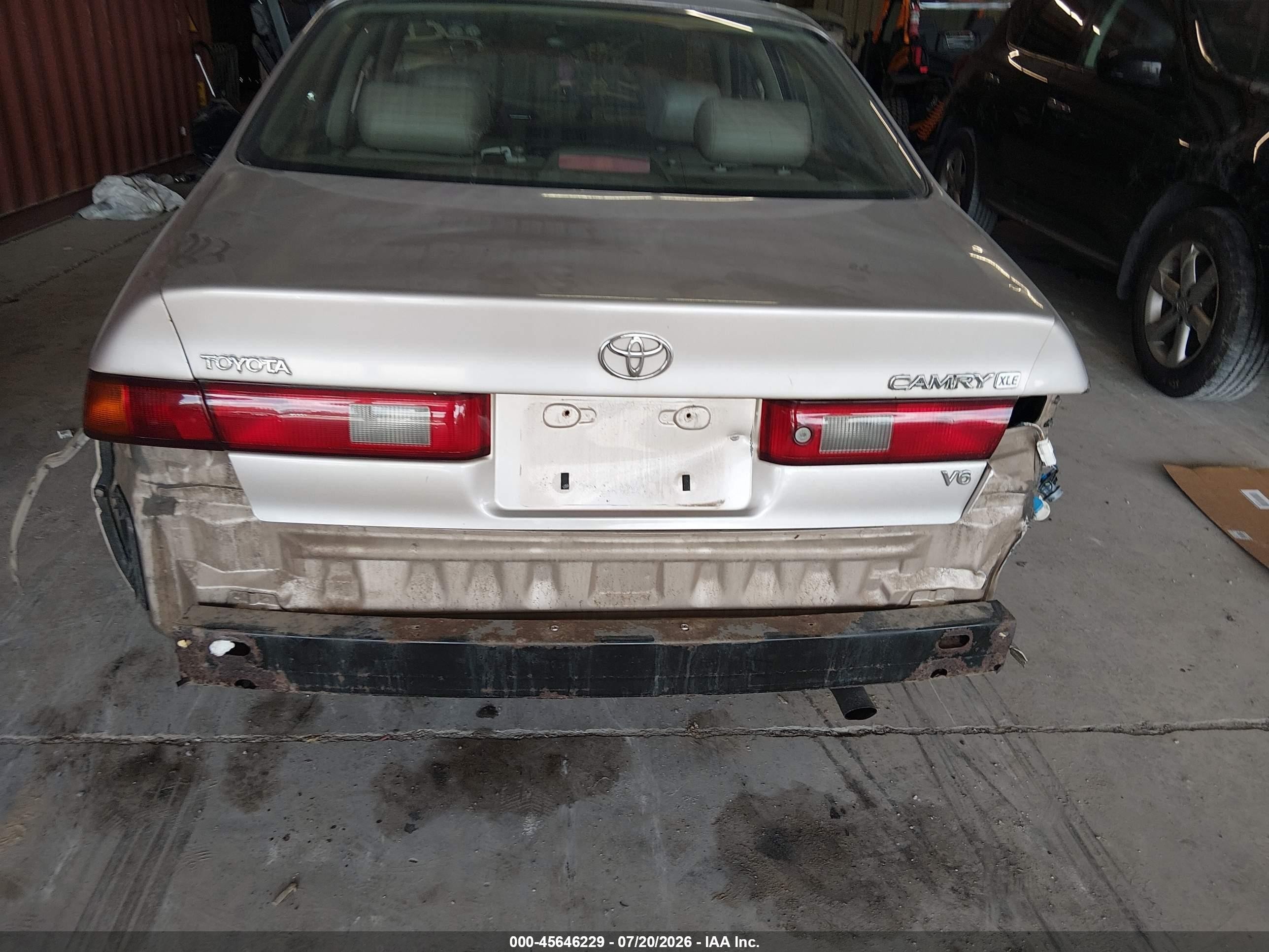 1997 Toyota Camry Xle V6 Silver vin: 4T1BF22K0VU029964