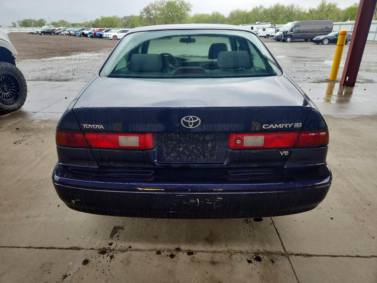 1999 Toyota Camry Le Синий vin: 4T1BF22K0XU931663