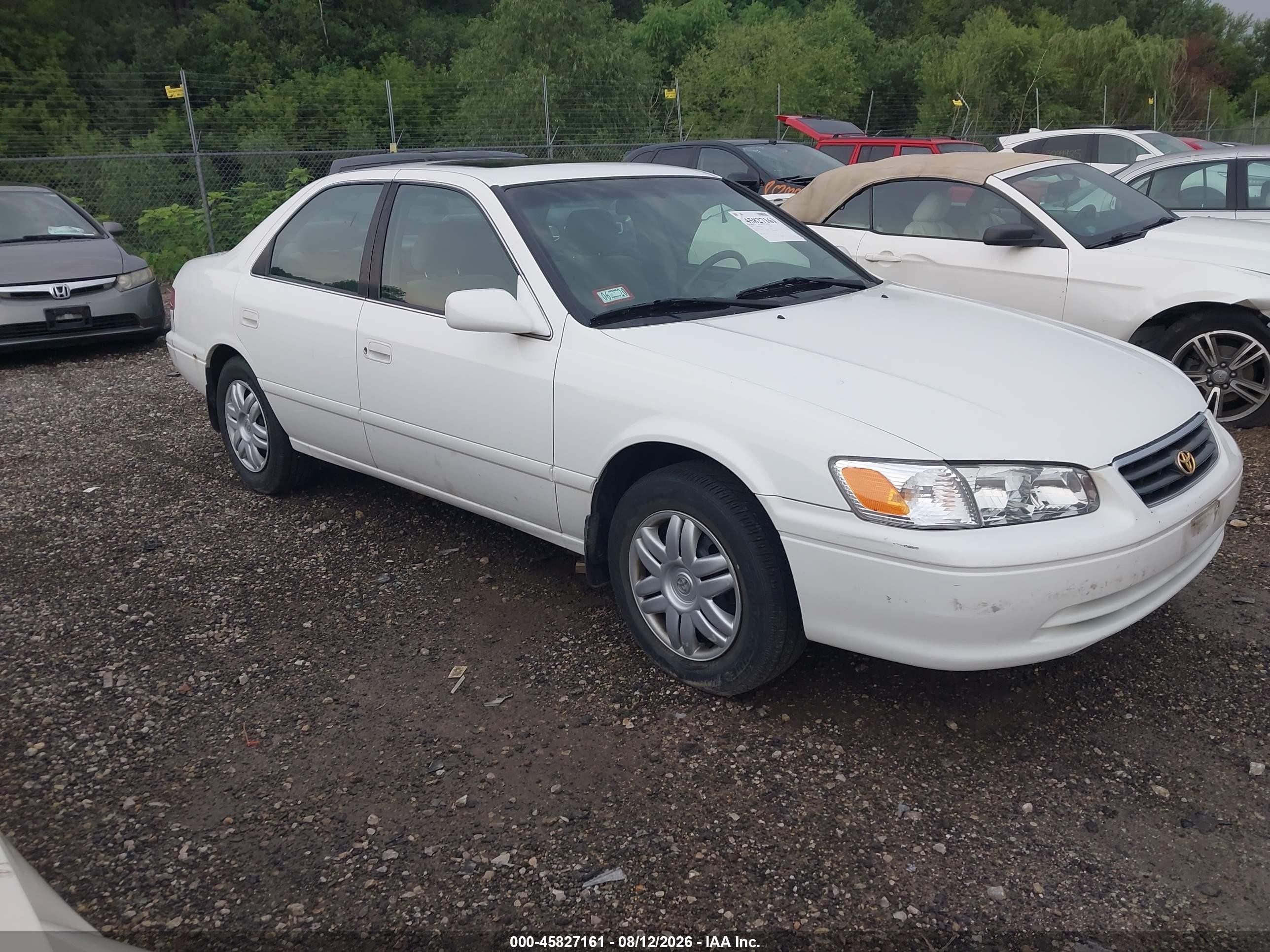 2000 Toyota Camry Le V6 White vin: 4T1BF22K0YU942129