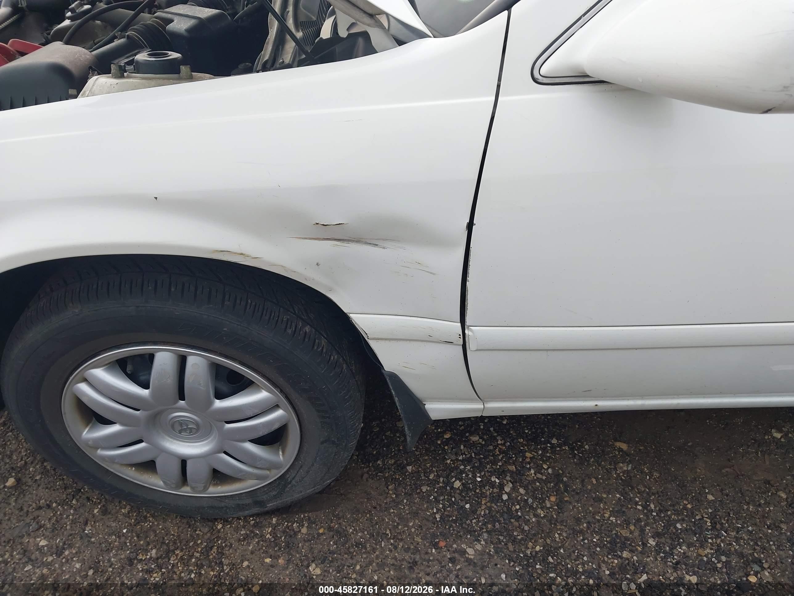 2000 Toyota Camry Le V6 White vin: 4T1BF22K0YU942129