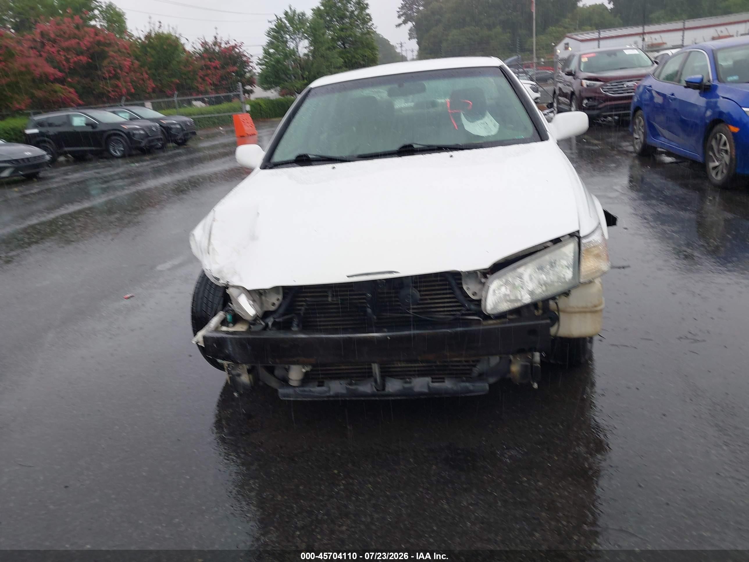 2001 Toyota Camry Le V6 White vin: 4T1BF22K11U967790