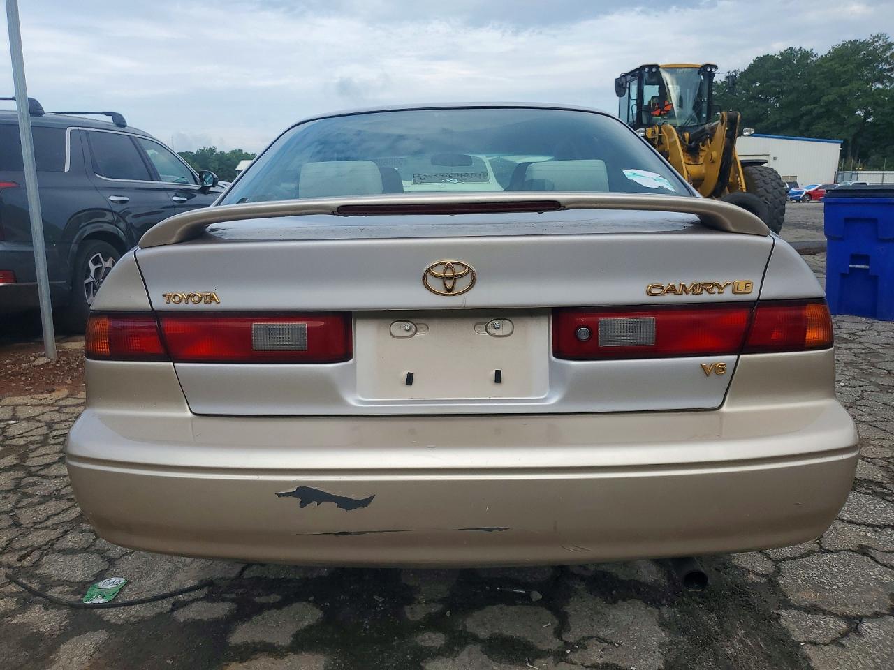 1997 Toyota Camry Le V6 Gold vin: 4T1BF22K1VU036258