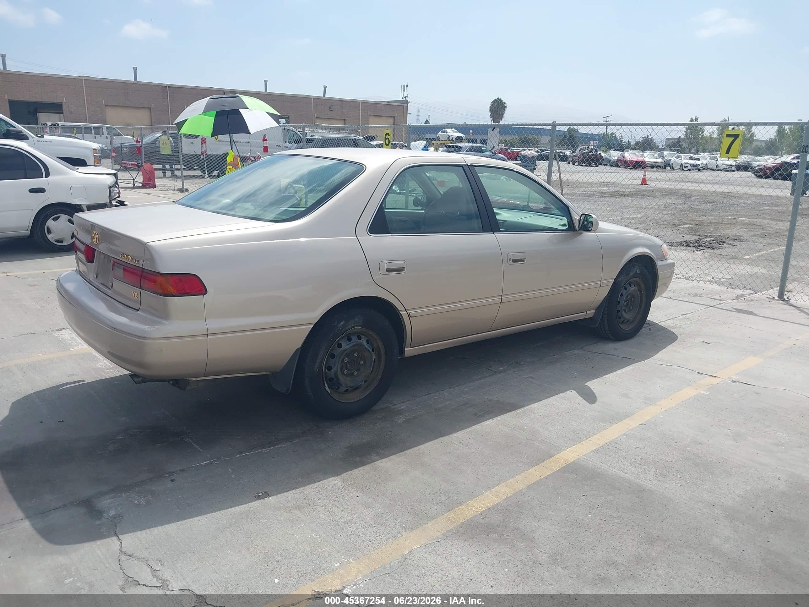 1997 Toyota Camry Le V6 Brown vin: 4T1BF22K1VU902735